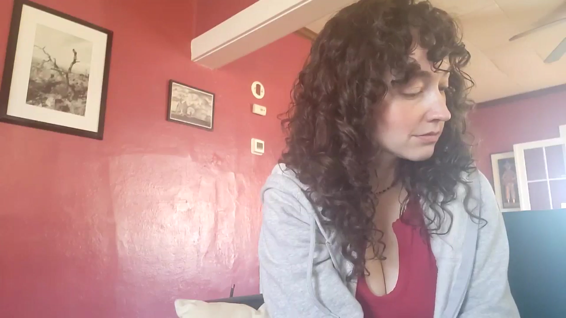 Gallery image thumbnail from TrollopTaylor's myfreecams stream on, 01/12/2026, 22:33 image 3 of 20