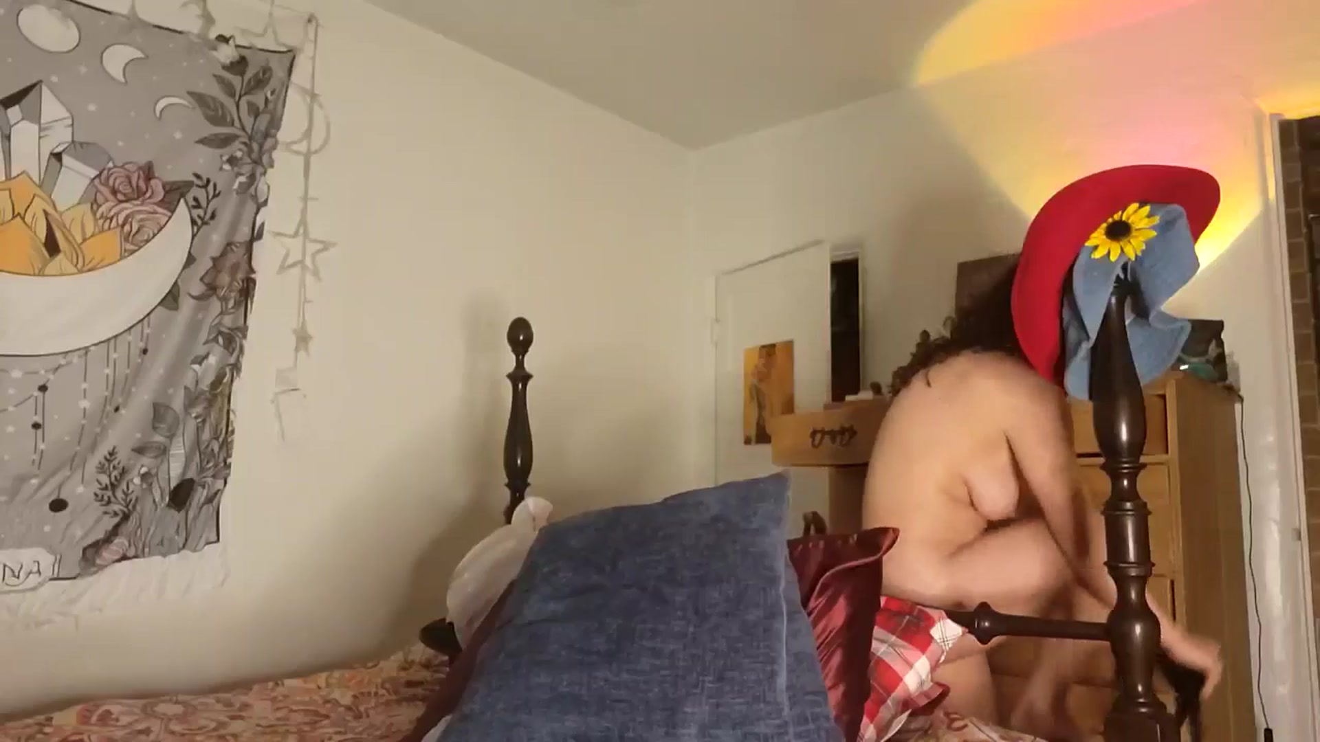 Gallery image thumbnail from TrollopTaylor's myfreecams stream on, 01/31/2026, 01:15 image 11 of 20
