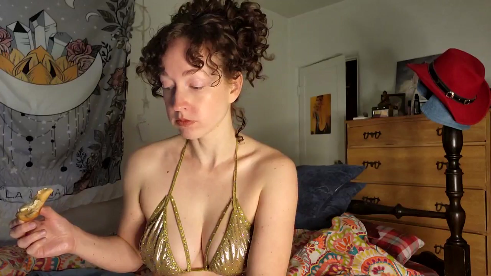 Gallery image thumbnail from TrollopTaylor's myfreecams stream on, 02/06/2026, 18:42 image 18 of 20