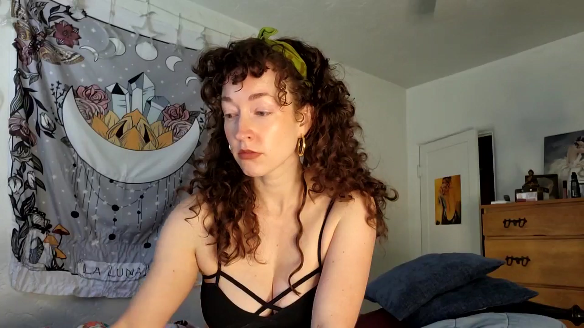 Gallery image thumbnail from TrollopTaylor's myfreecams stream on, 02/16/2026, 18:23 image 10 of 20