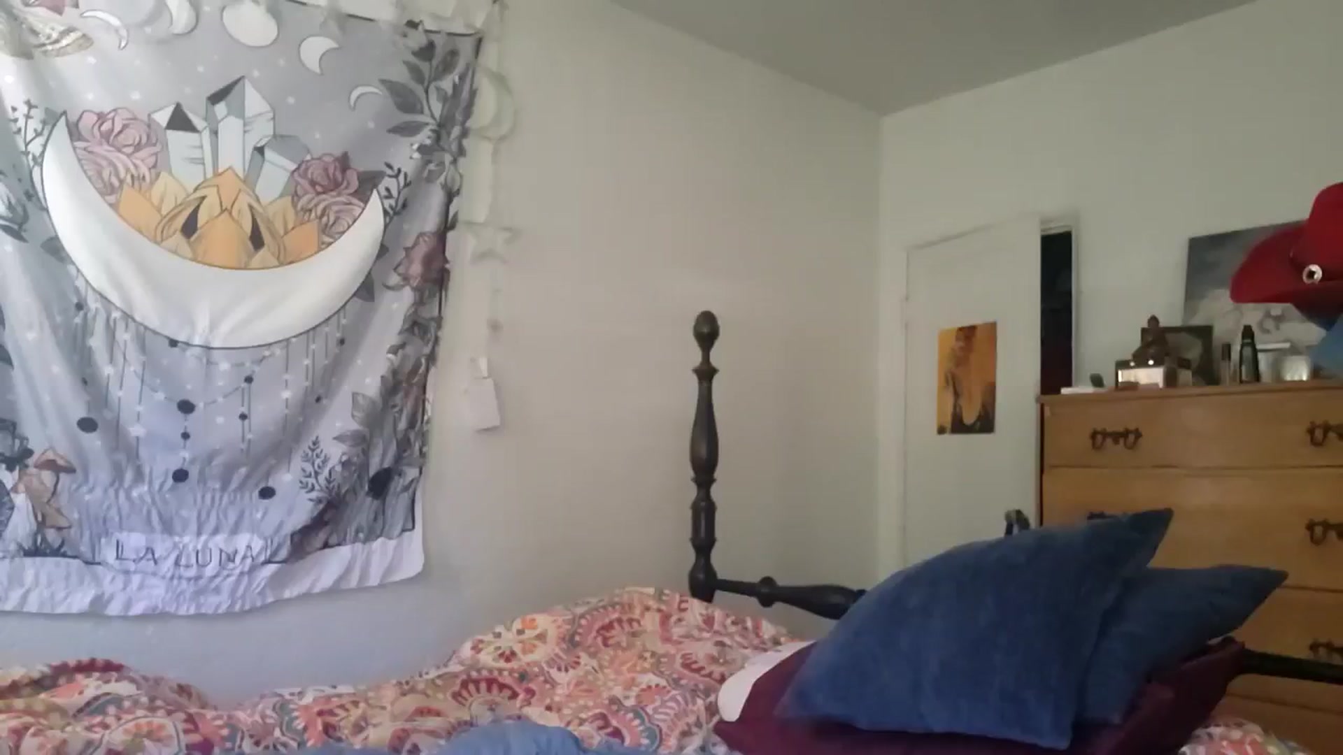 Gallery image thumbnail from TrollopTaylor's myfreecams stream on, 02/20/2026, 19:04 image 16 of 20