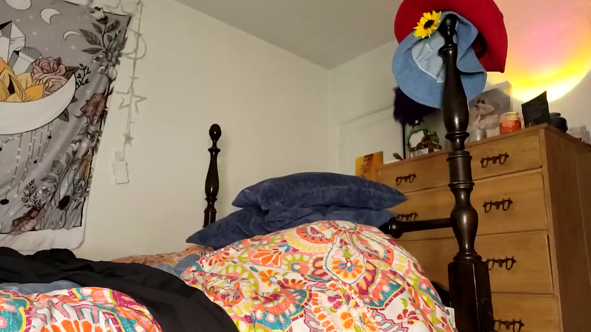 Gallery image thumbnail from TrollopTaylor's myfreecams stream on, 02/27/2026, 01:55 image 5 of 20
