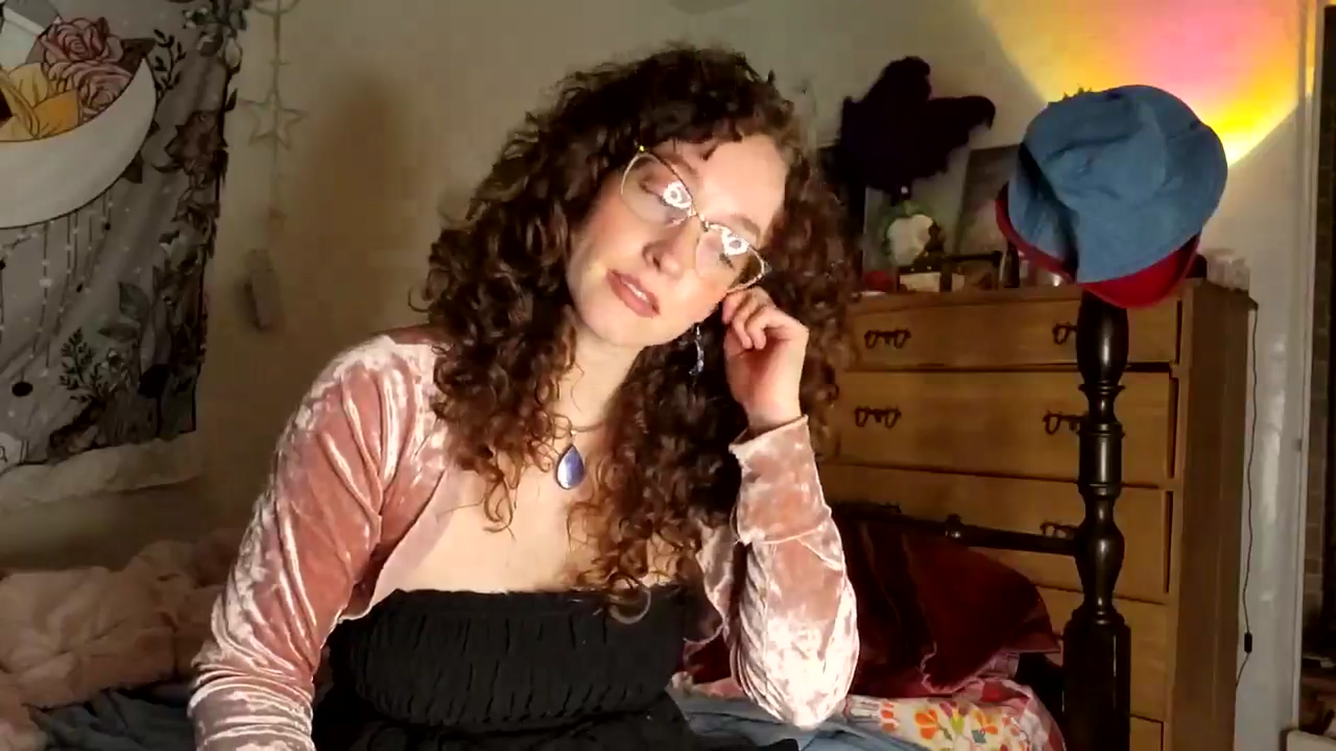 Gallery image thumbnail from TrollopTaylor's myfreecams stream on, 04/07/2026, 02:38 image 6 of 20