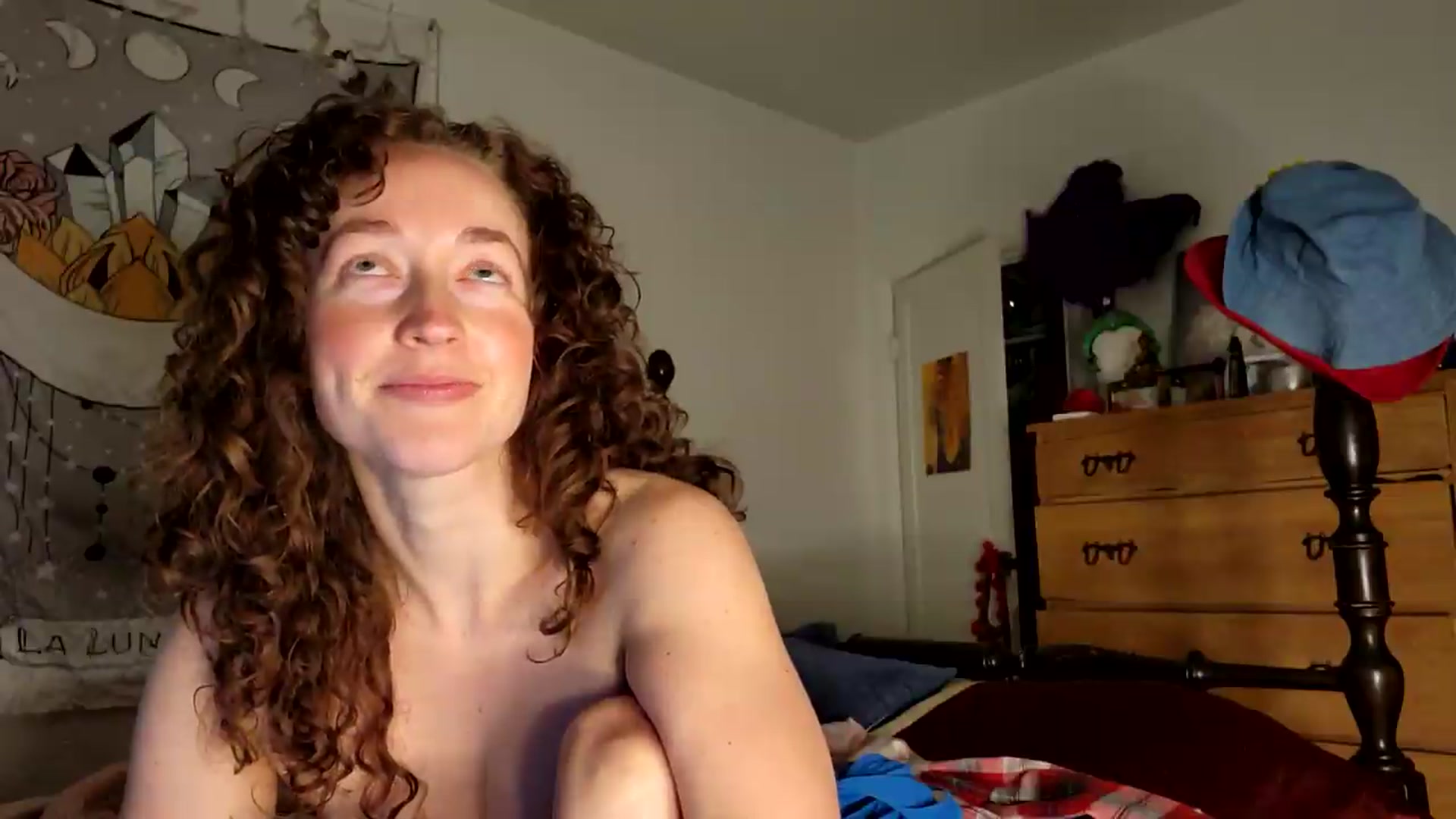 Gallery image thumbnail from TrollopTaylor's myfreecams stream on, 04/09/2026, 03:33 image 17 of 20