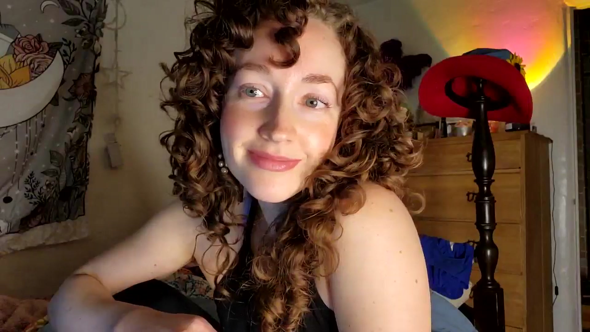 Gallery image thumbnail from TrollopTaylor's myfreecams stream on, 05/01/2026, 05:59 image 17 of 20