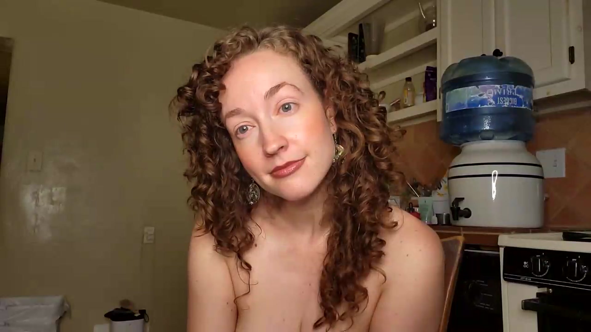 Gallery image thumbnail from TrollopTaylor's myfreecams stream on, 06/25/2026, 02:35 image 17 of 20
