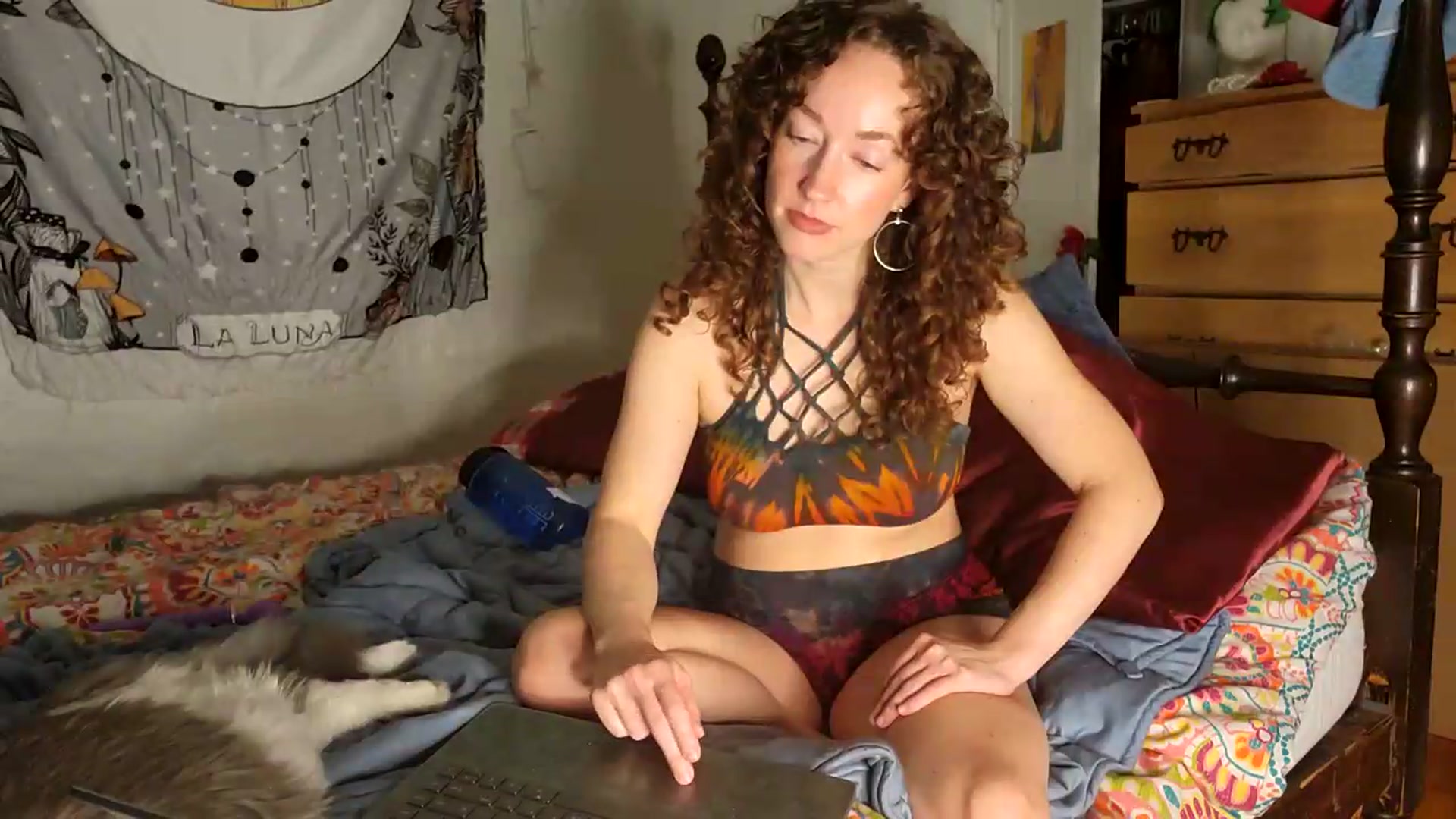 Gallery image thumbnail from TrollopTaylor's myfreecams stream on, 07/07/2026, 04:54 image 15 of 20