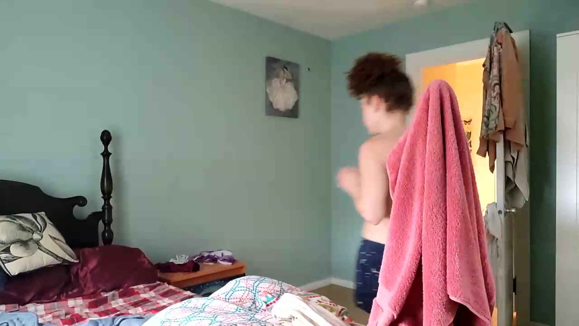 Gallery image thumbnail from TrollopTaylor's myfreecams stream on, 07/19/2026, 19:39 image 9 of 20