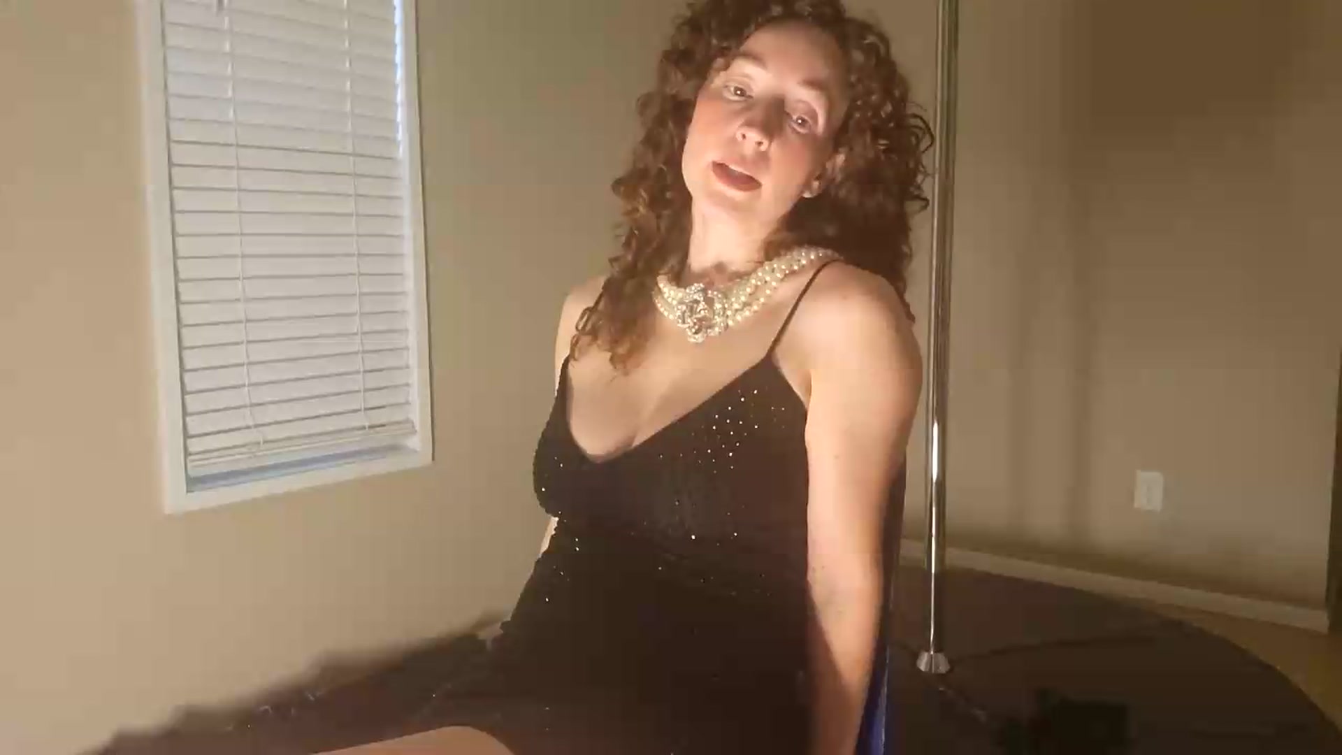 Gallery image thumbnail from TrollopTaylor's myfreecams stream on, 08/12/2026, 03:09 image 7 of 20