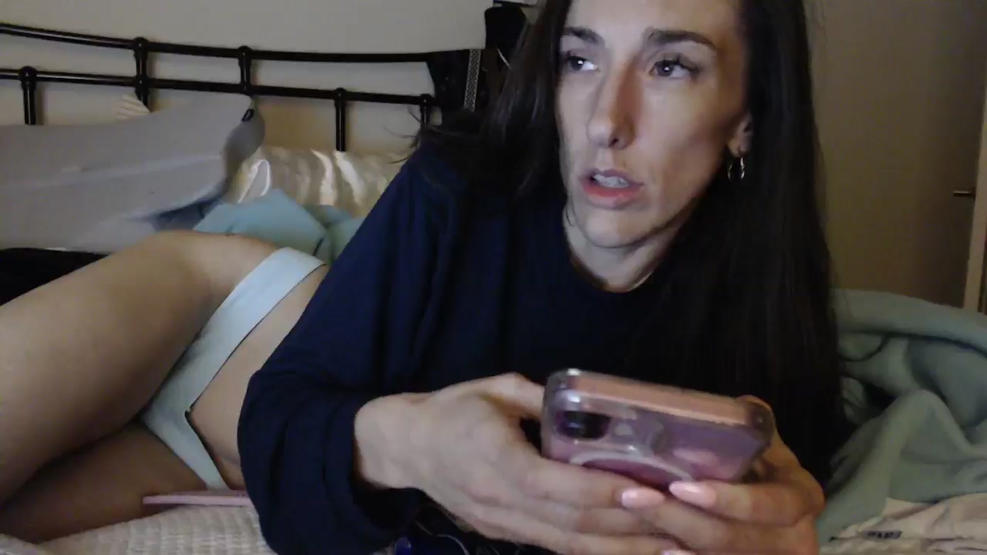 Gallery image thumbnail from Trosefitt's myfreecams stream on, 12/03/2024, 09:55 image 14 of 20