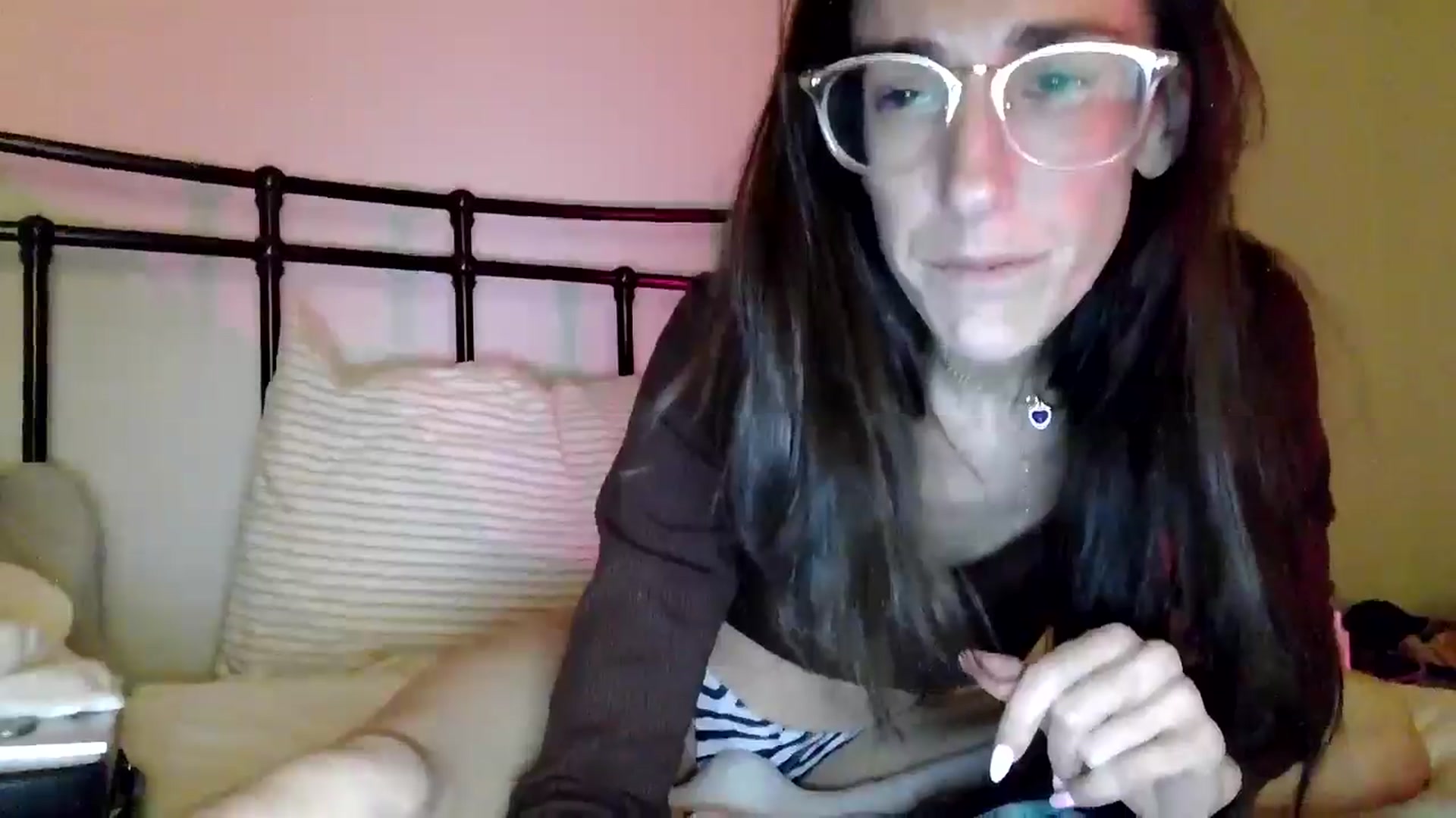 Gallery image thumbnail from Trosefitt's myfreecams stream on, 12/19/2024, 08:51 image 14 of 20