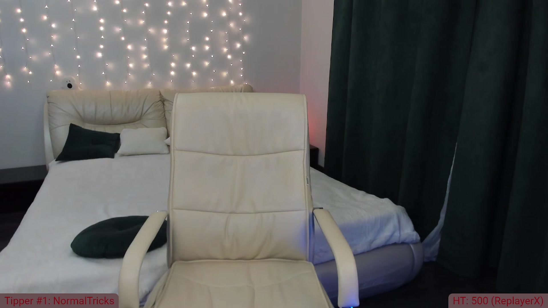 Gallery image thumbnail from TroubleVixen's myfreecams stream on, 11/20/2022, 15:16 image 12 of 20