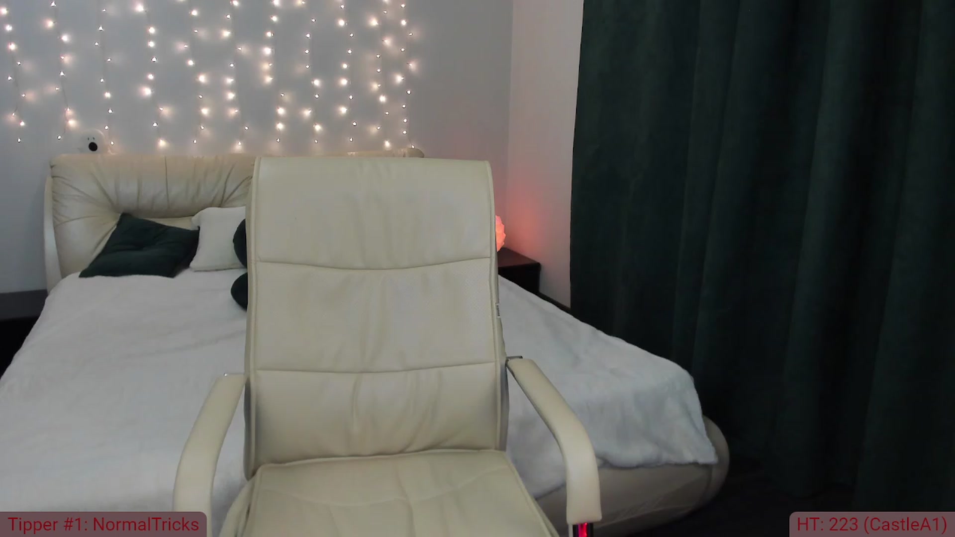 Gallery image thumbnail from TroubleVixen's myfreecams stream on, 11/25/2022, 19:21 image 6 of 20