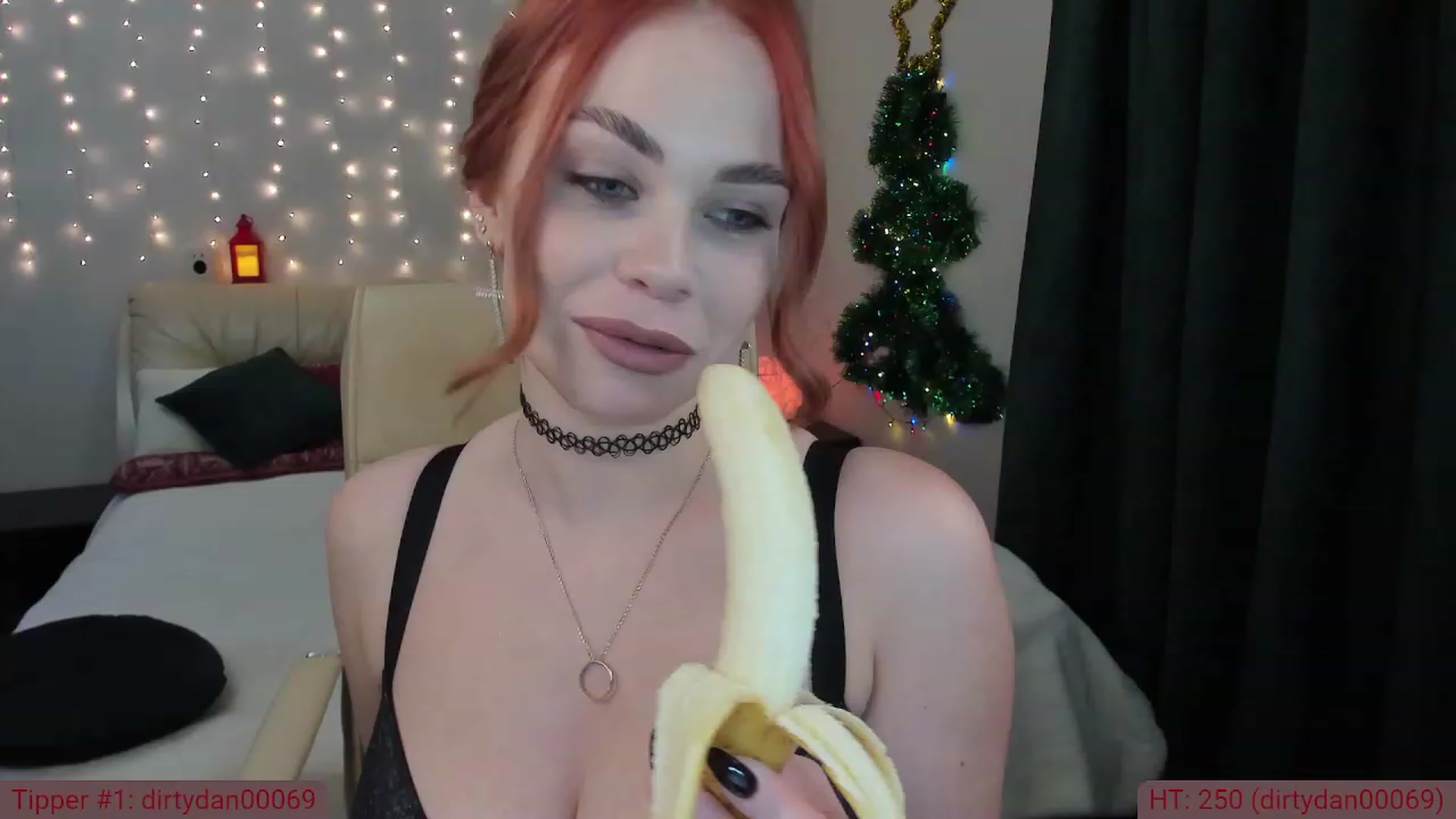 Gallery image thumbnail from TroubleVixen's myfreecams stream on, 11/27/2022, 17:10 image 8 of 20