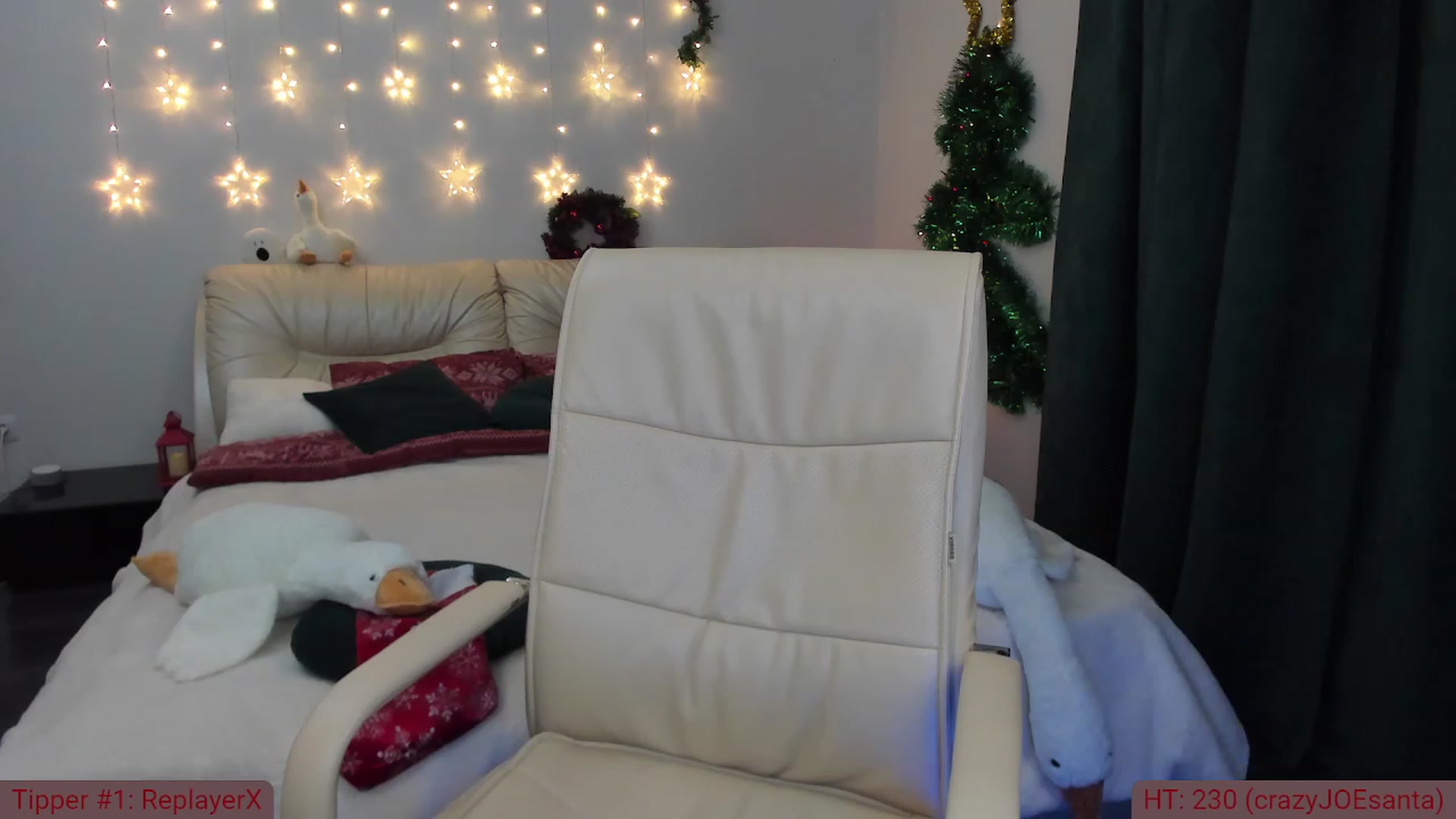 Gallery image thumbnail from TroubleVixen's myfreecams stream on, 12/23/2022, 20:18 image 1 of 20