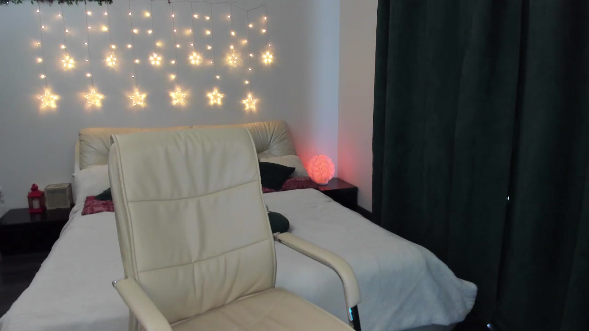 Gallery image thumbnail from TroubleVixen's myfreecams stream on, 03/01/2023, 07:54 image 15 of 20