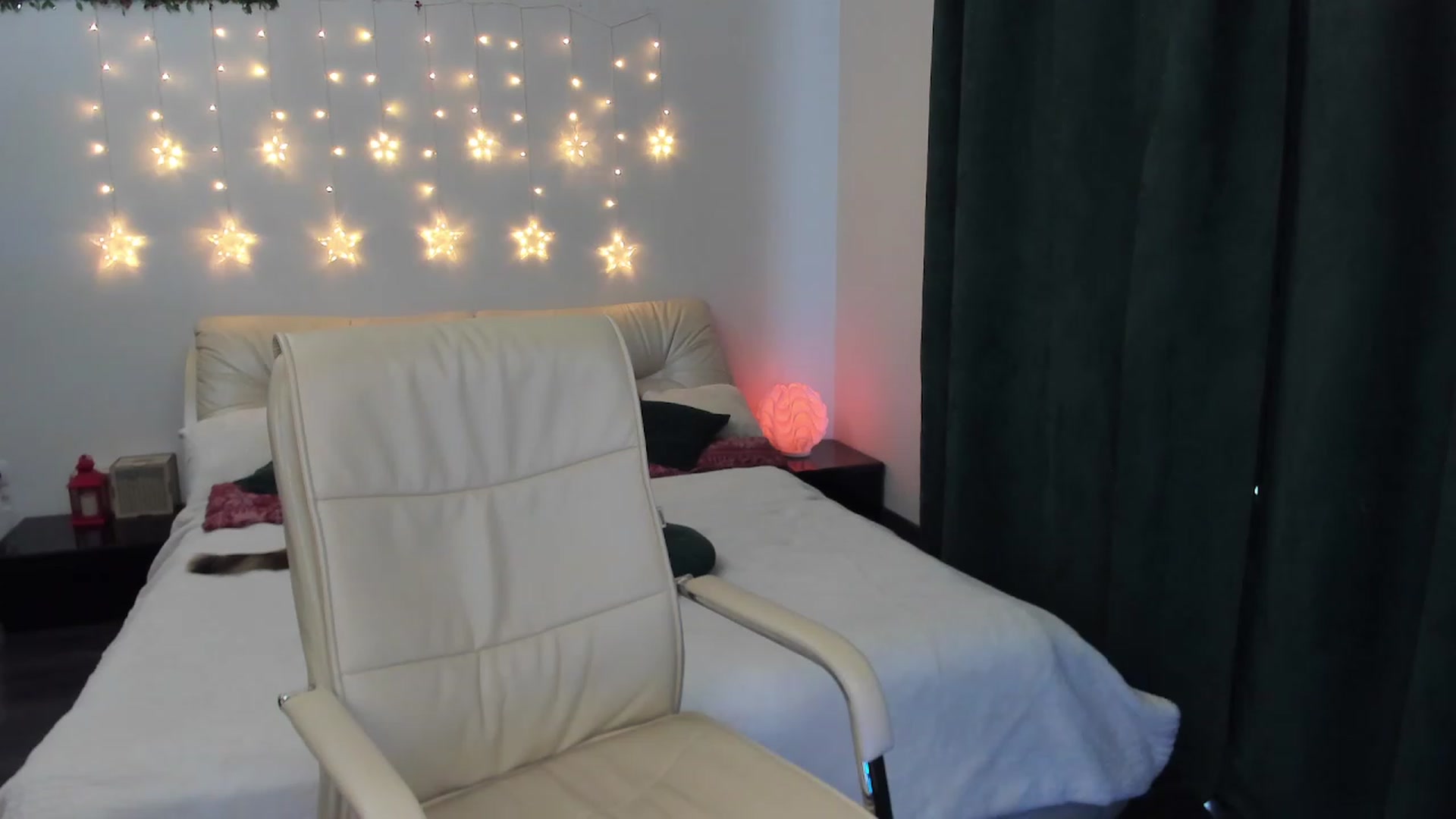 Gallery image thumbnail from TroubleVixen's myfreecams stream on, 03/01/2023, 07:54 image 12 of 20