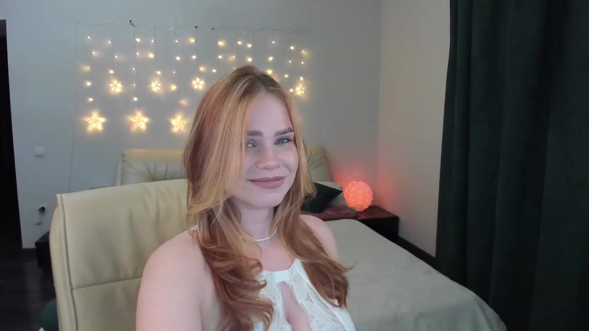 Gallery image thumbnail from TroubleVixen's myfreecams stream on, 04/30/2023, 17:24 image 7 of 20