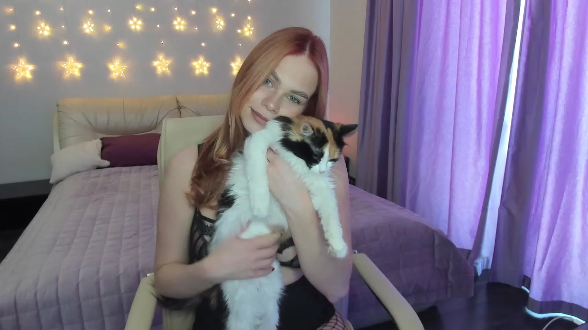 Gallery image thumbnail from TroubleVixen's myfreecams stream on, 05/19/2023, 13:07 image 10 of 20