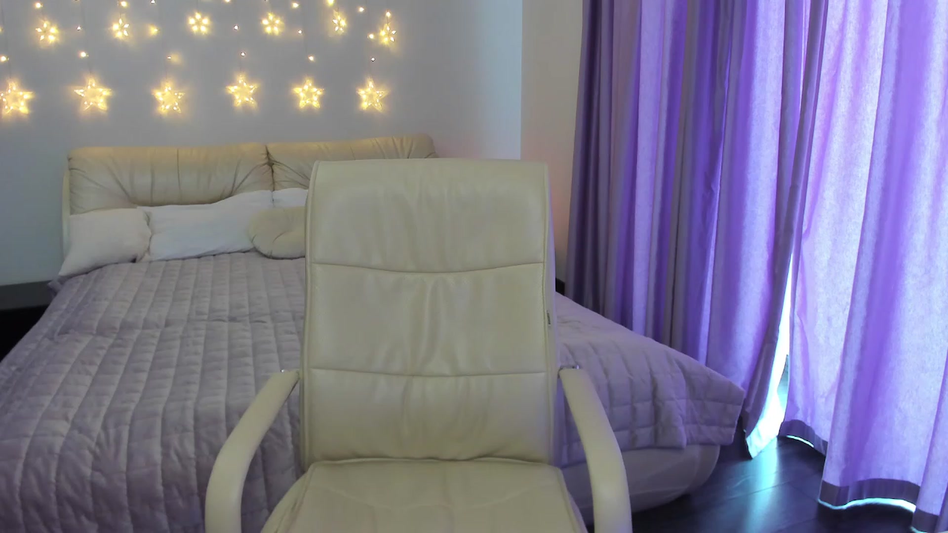 Gallery image thumbnail from TroubleVixen's myfreecams stream on, 06/06/2023, 10:11 image 10 of 20