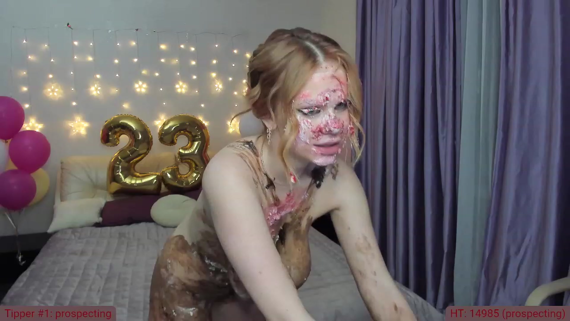 Gallery image thumbnail from TroubleVixen's myfreecams stream on, 06/17/2023, 22:23 image 19 of 20