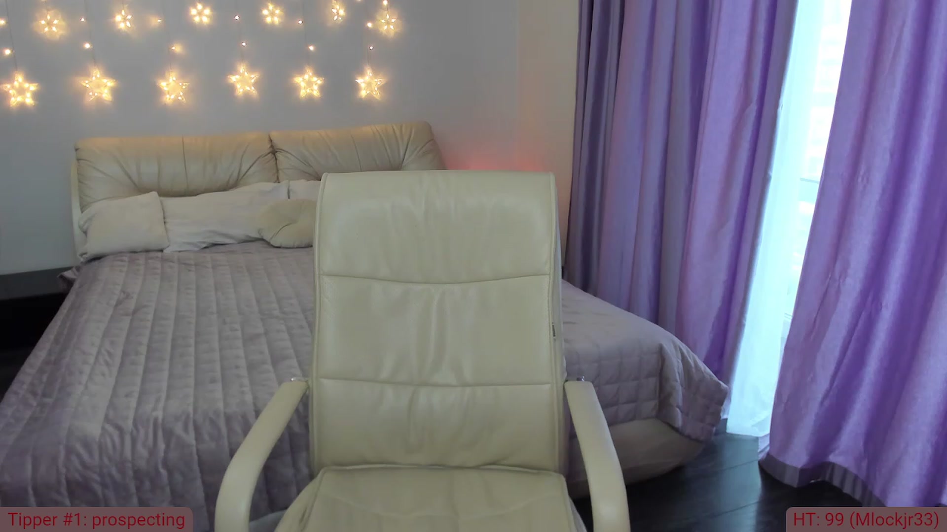 Gallery image thumbnail from TroubleVixen's myfreecams stream on, 07/16/2023, 14:56 image 13 of 20