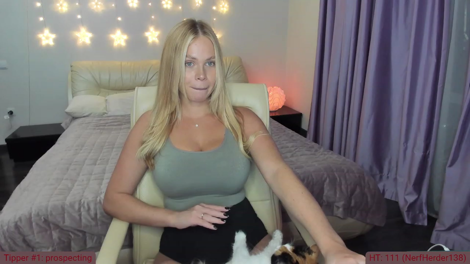 Gallery image thumbnail from TroubleVixen's myfreecams stream on, 09/14/2023, 16:18 image 19 of 20