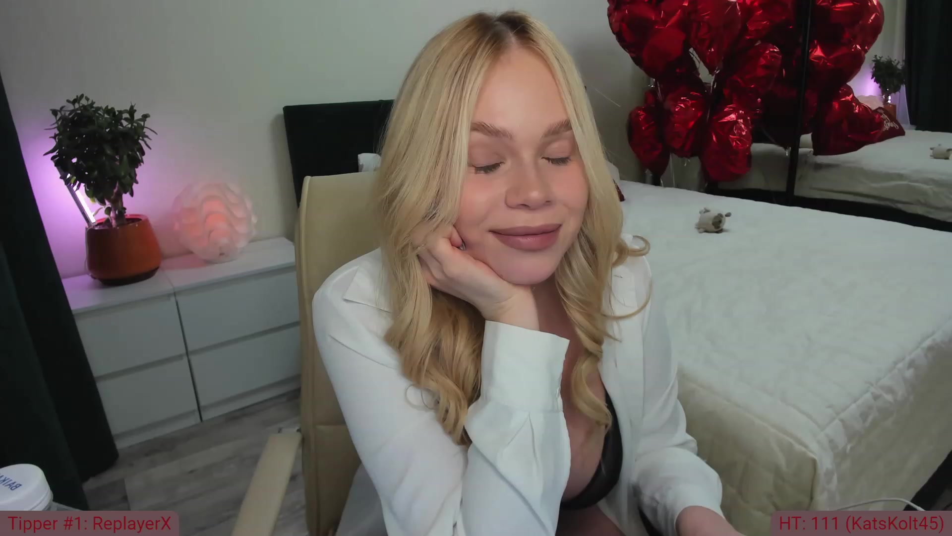 Gallery image thumbnail from TroubleVixen's myfreecams stream on, 03/15/2024, 23:15 image 16 of 20