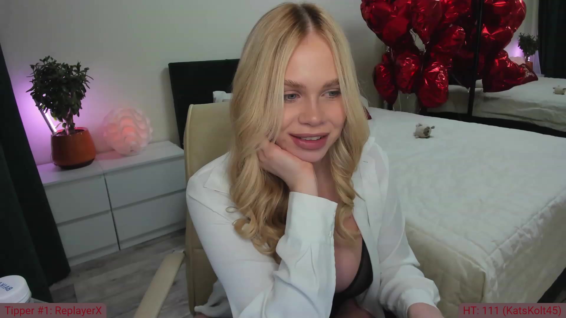 Gallery image thumbnail from TroubleVixen's myfreecams stream on, 03/15/2024, 23:15 image 2 of 20