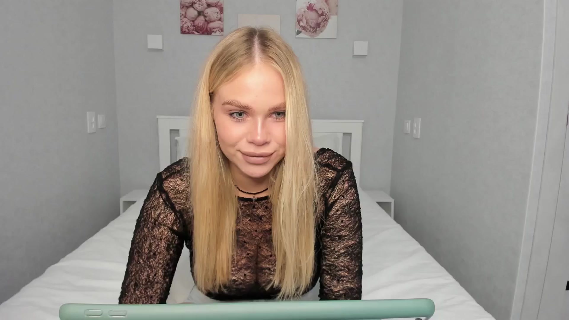 Gallery image thumbnail from TroubleVixen's myfreecams stream on, 09/16/2024, 02:28 image 16 of 20