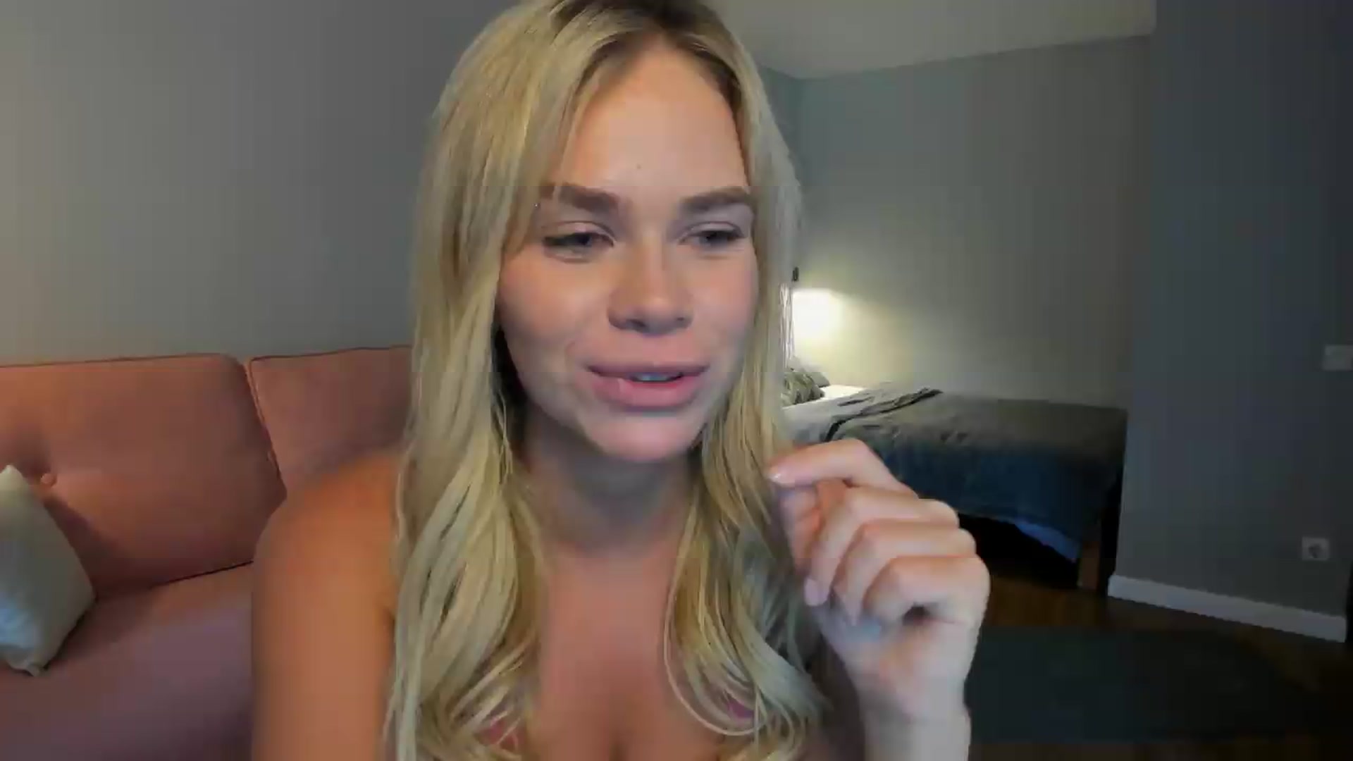 Gallery image thumbnail from TroubleVixen's myfreecams stream on, 08/29/2026, 05:43 image 18 of 20