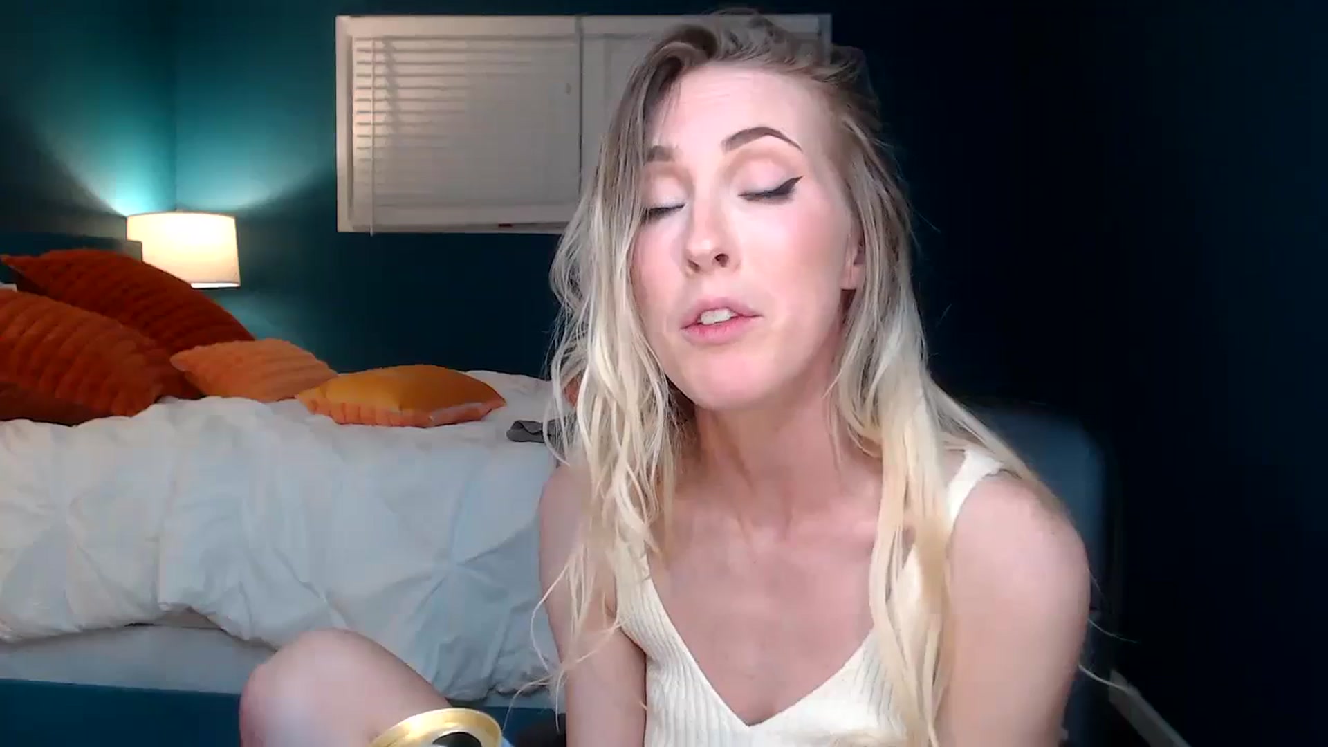 Gallery image thumbnail from Troublesome's myfreecams stream on, 01/14/2024, 08:32 image 16 of 20