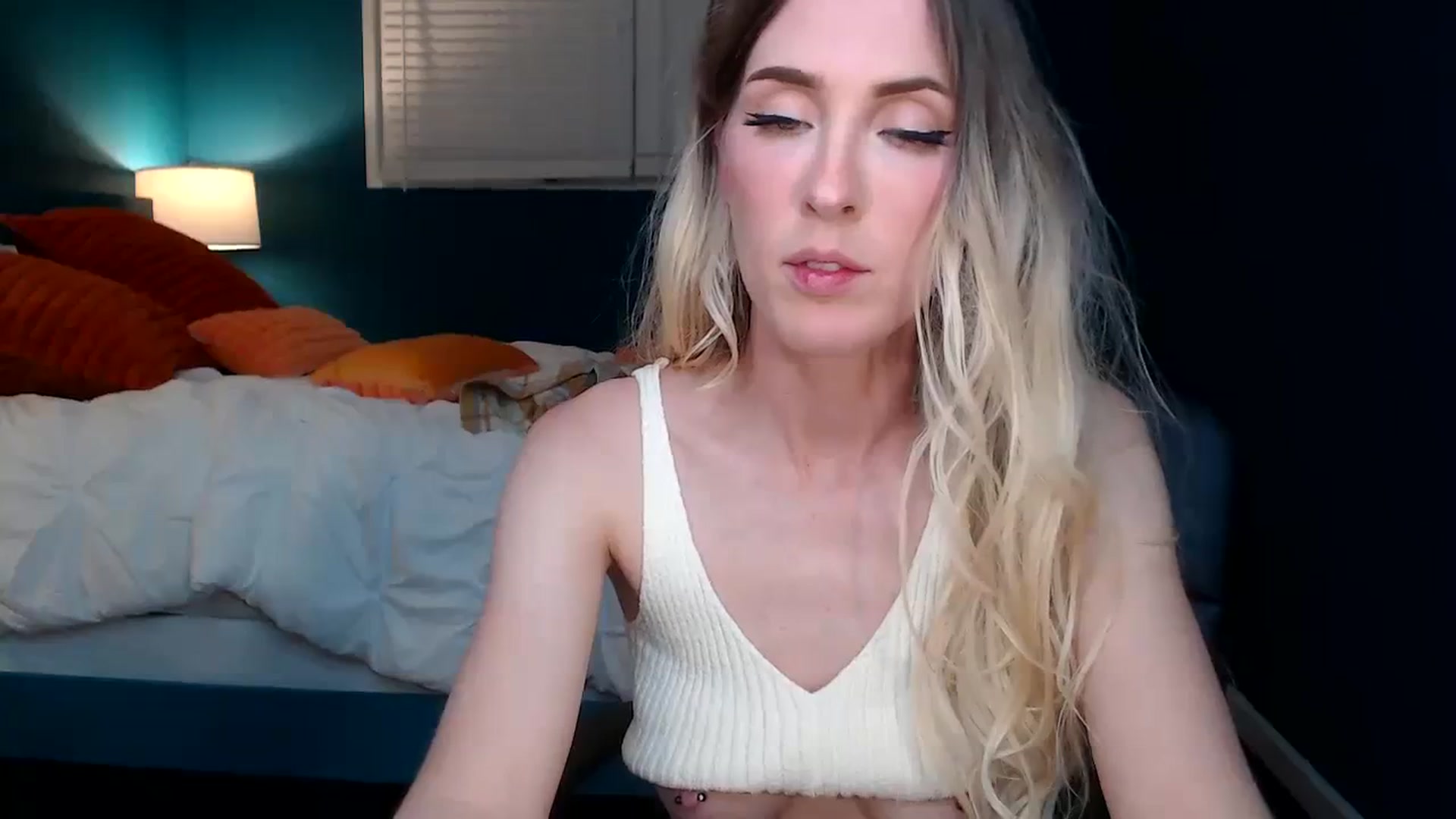 Gallery image thumbnail from Troublesome's myfreecams stream on, 01/14/2024, 08:32 image 2 of 20