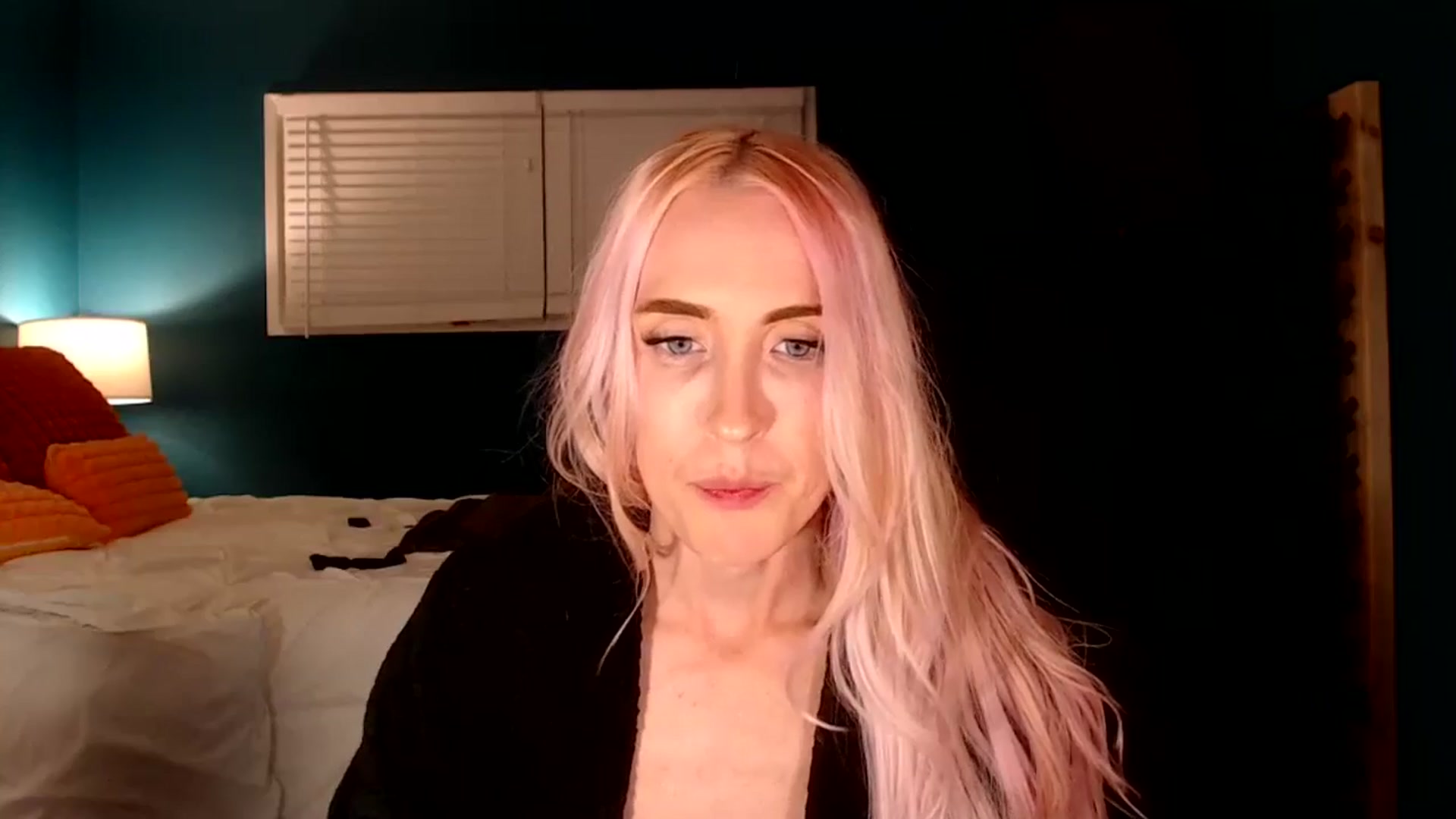 Gallery image thumbnail from Troublesome's myfreecams stream on, 11/10/2024, 09:38 image 17 of 20