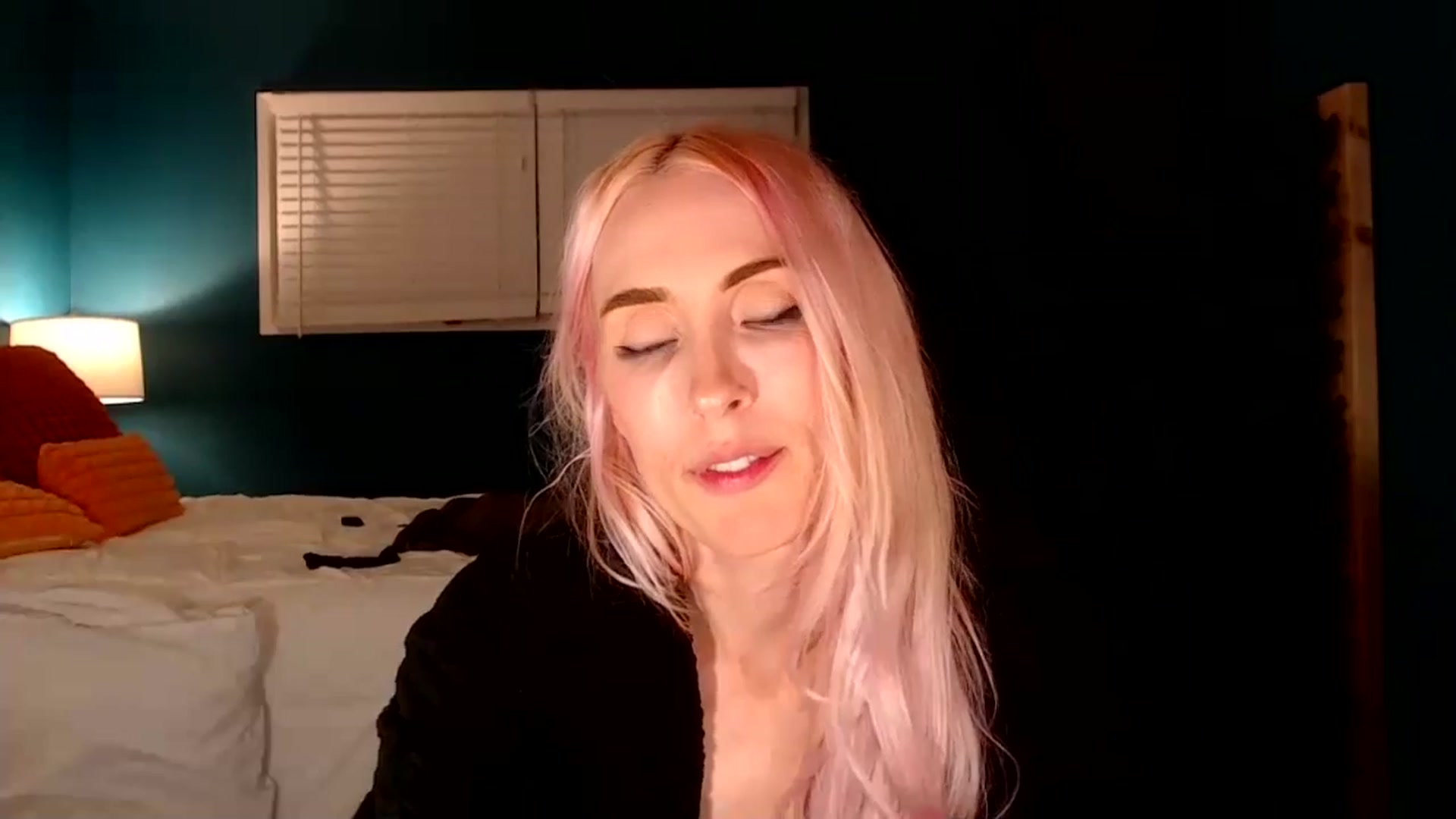Gallery image thumbnail from Troublesome's myfreecams stream on, 11/10/2024, 10:33 image 2 of 20