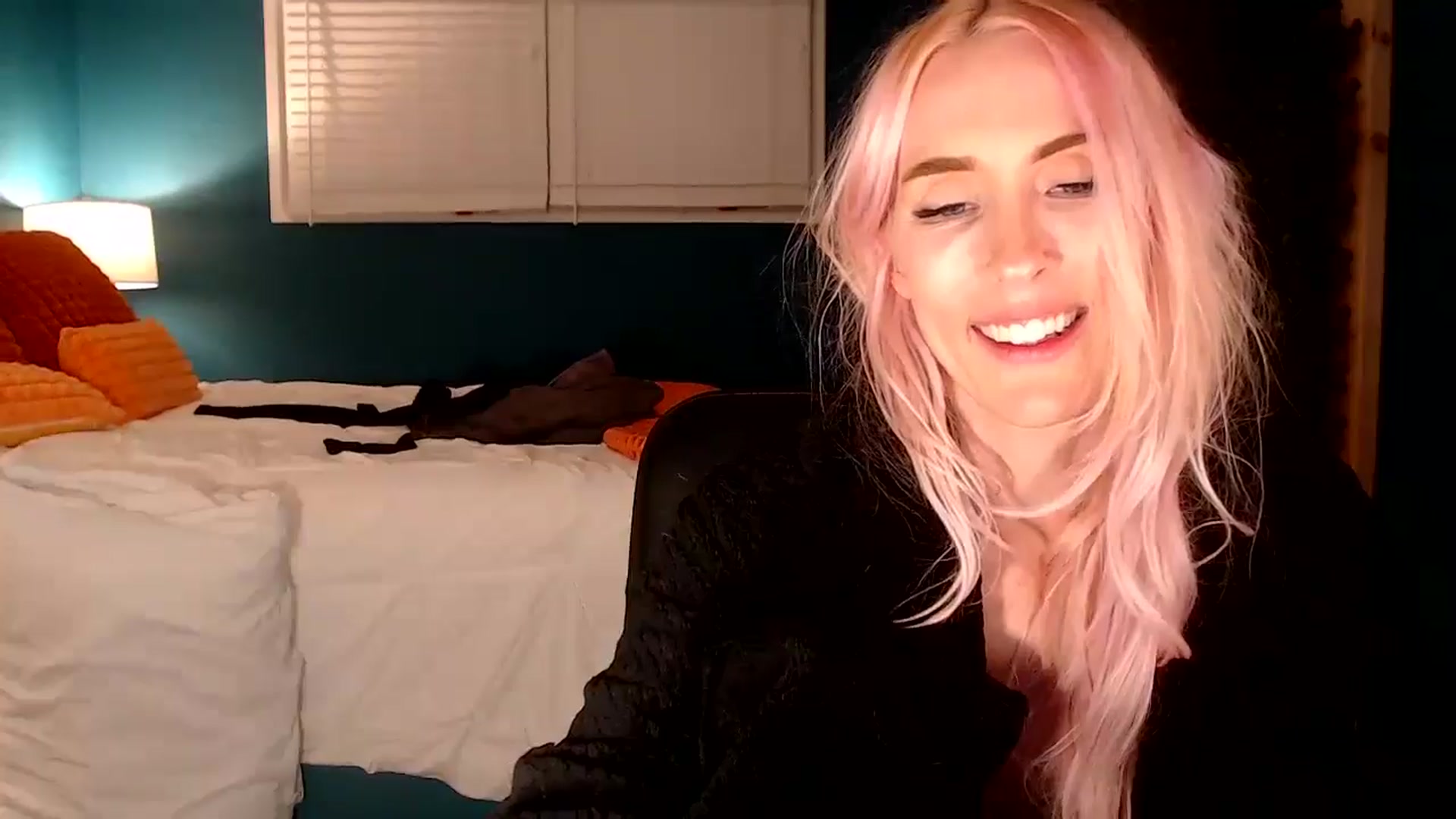 Gallery image thumbnail from Troublesome's myfreecams stream on, 11/10/2024, 10:33 image 6 of 20