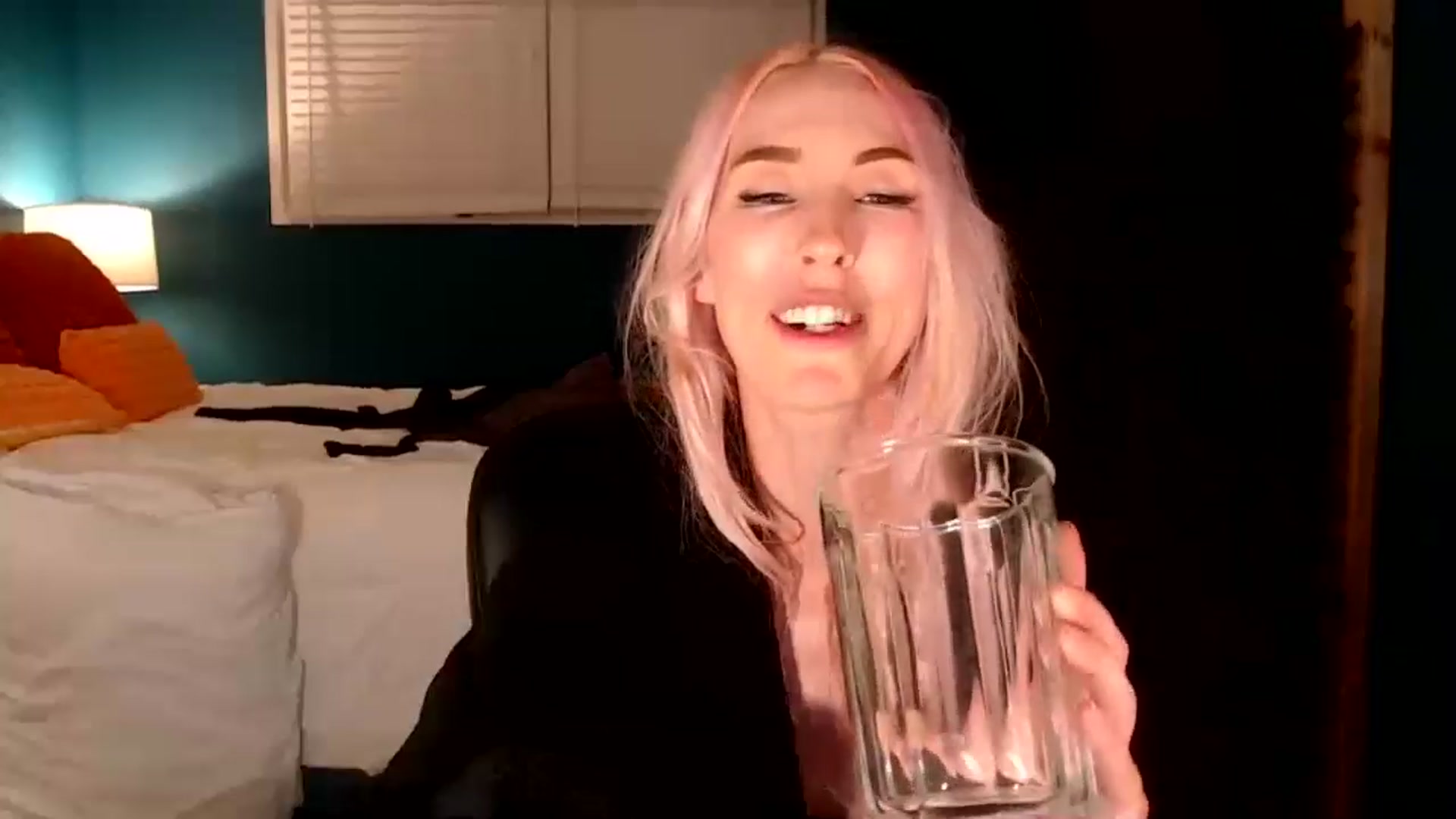 Gallery image thumbnail from Troublesome's myfreecams stream on, 11/10/2024, 10:33 image 8 of 20