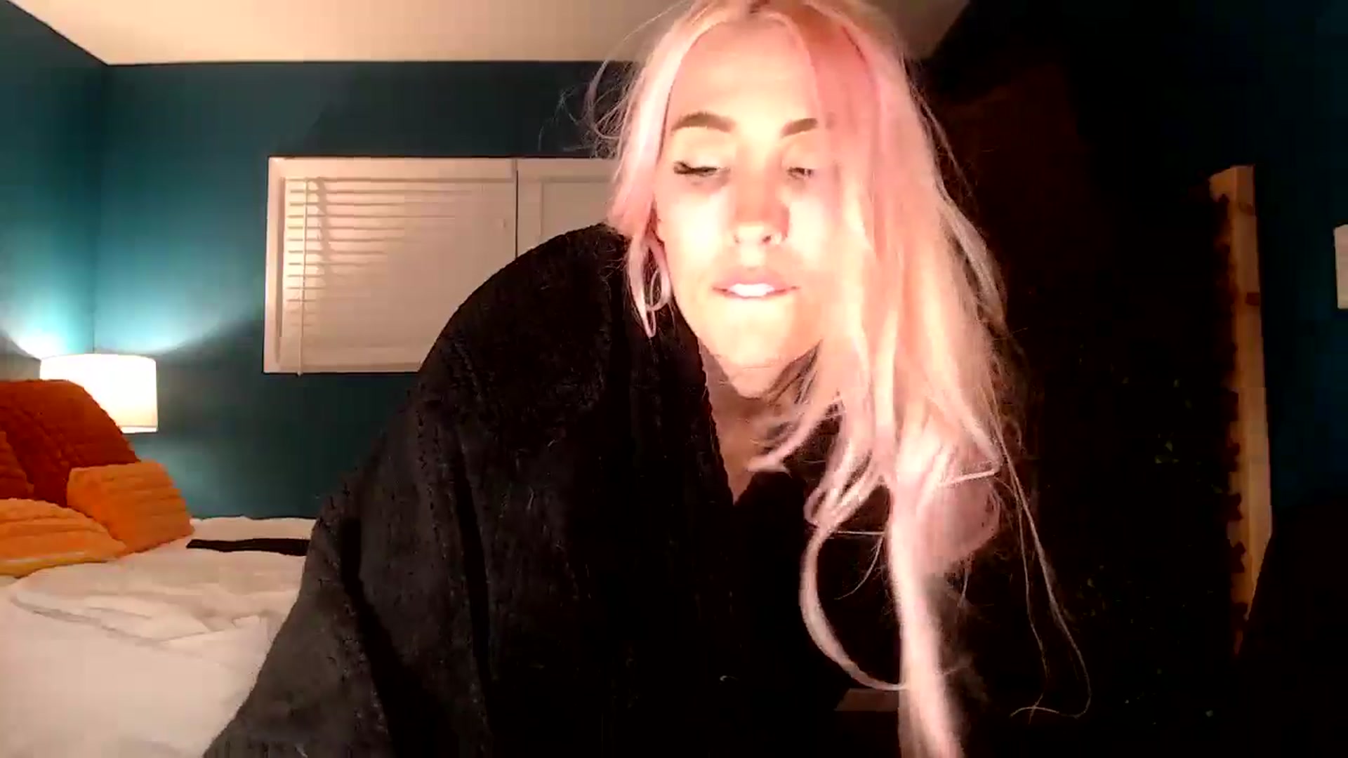 Gallery image thumbnail from Troublesome's myfreecams stream on, 11/10/2024, 10:33 image 14 of 20