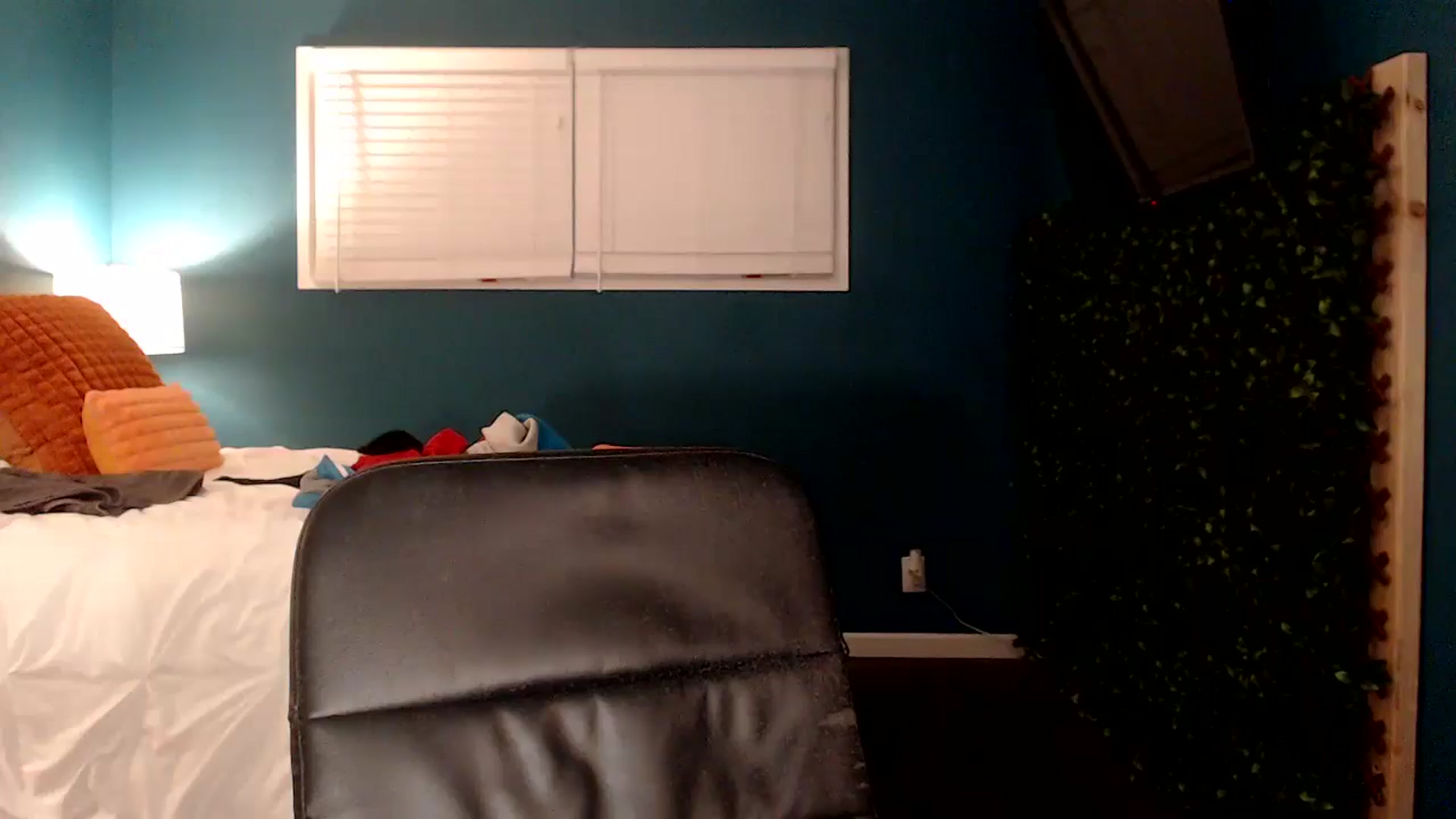 Gallery image thumbnail from Troublesome's myfreecams stream on, 11/10/2024, 11:31 image 6 of 20