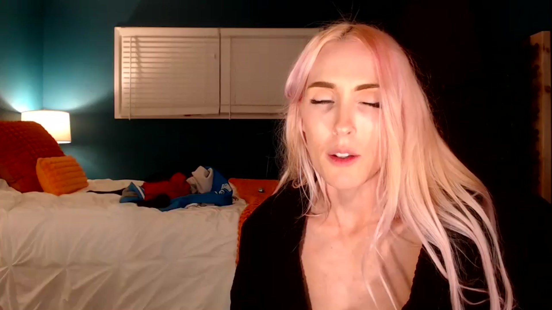 Gallery image thumbnail from Troublesome's myfreecams stream on, 11/10/2024, 11:31 image 16 of 20