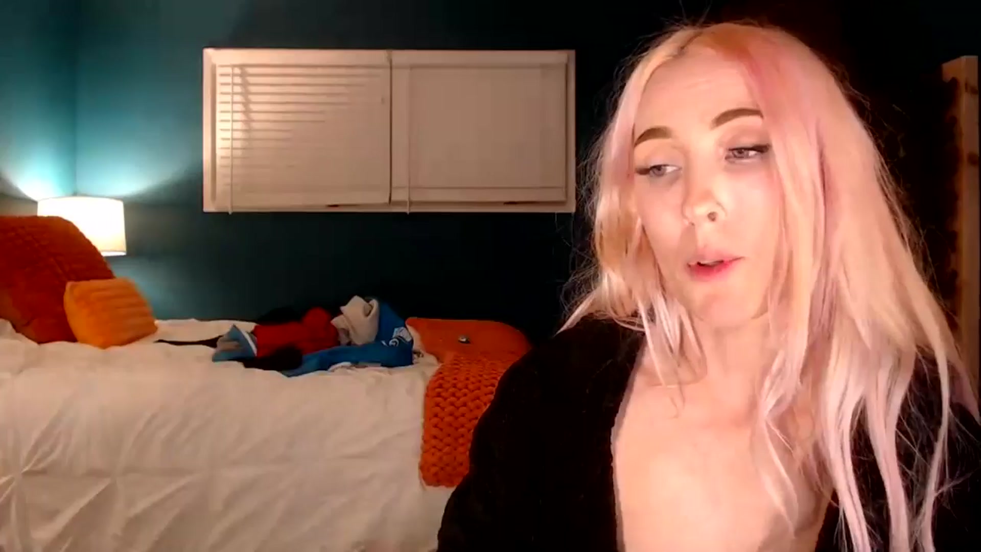 Gallery image thumbnail from Troublesome's myfreecams stream on, 11/10/2024, 11:31 image 19 of 20