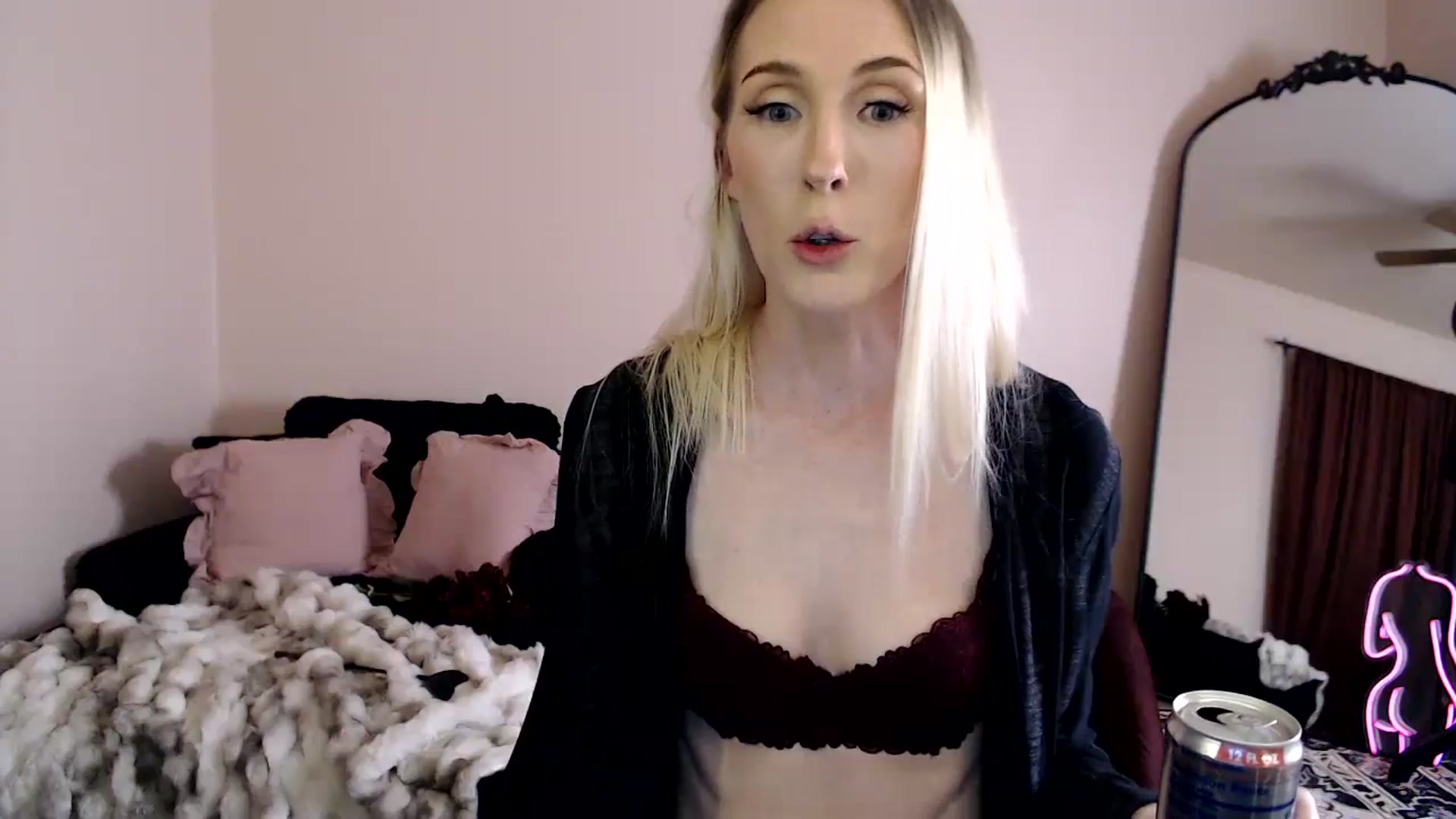 Gallery image thumbnail from Troublesome's myfreecams stream on, 09/21/2025, 03:18 image 16 of 20