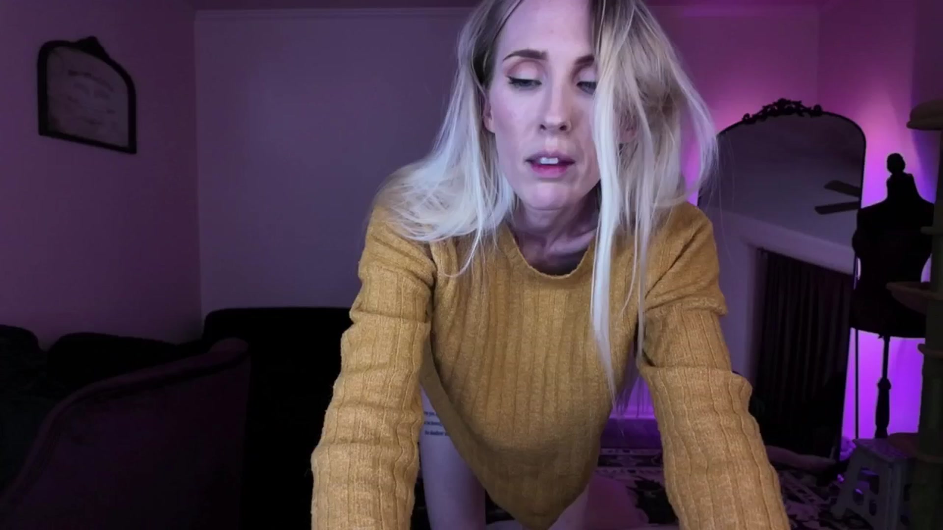 Gallery image thumbnail from Troublesome's myfreecams stream on, 10/21/2025, 05:45 image 5 of 20