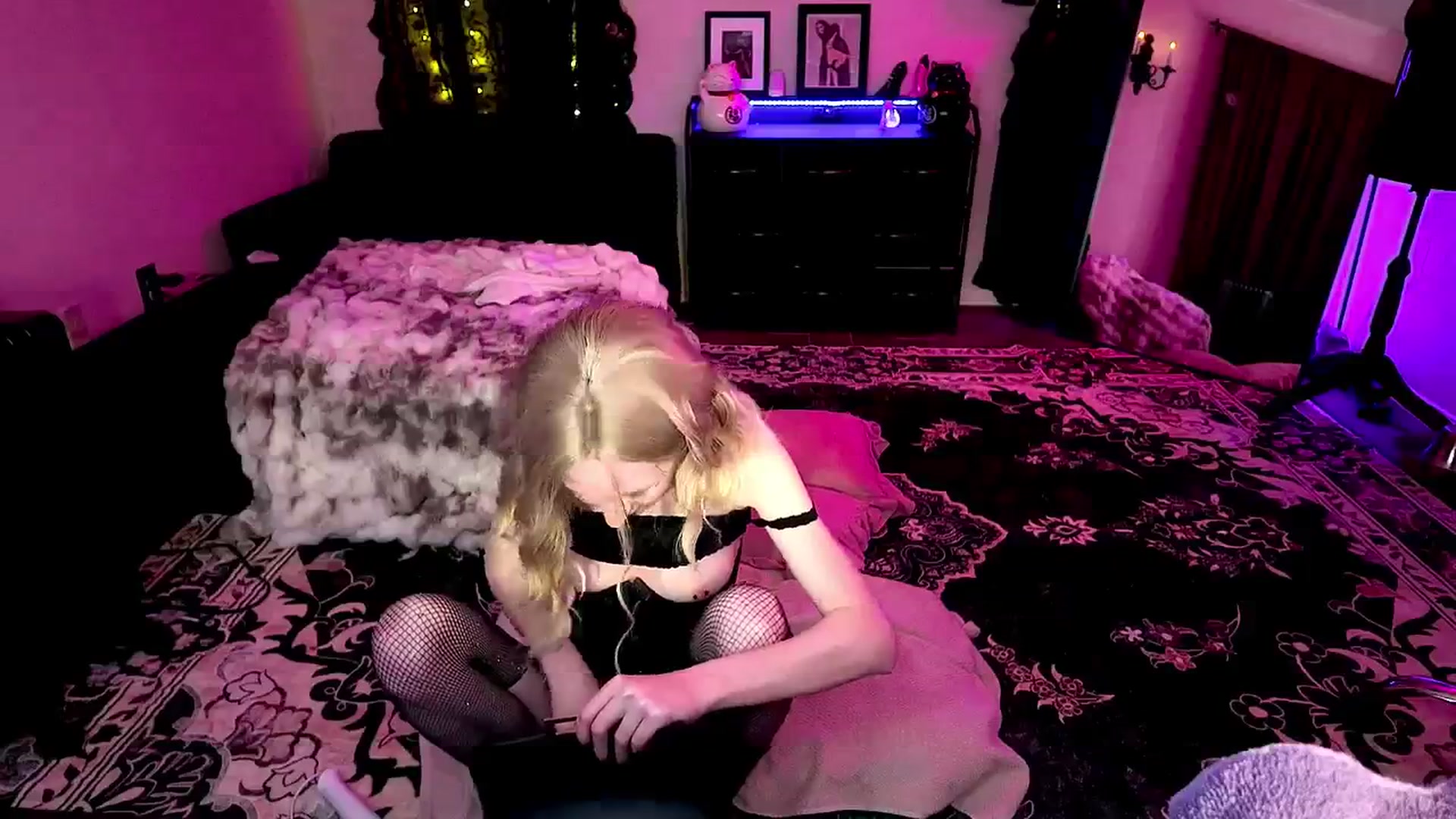 Gallery image thumbnail from Troublesome's myfreecams stream on, 04/26/2026, 06:09 image 14 of 20