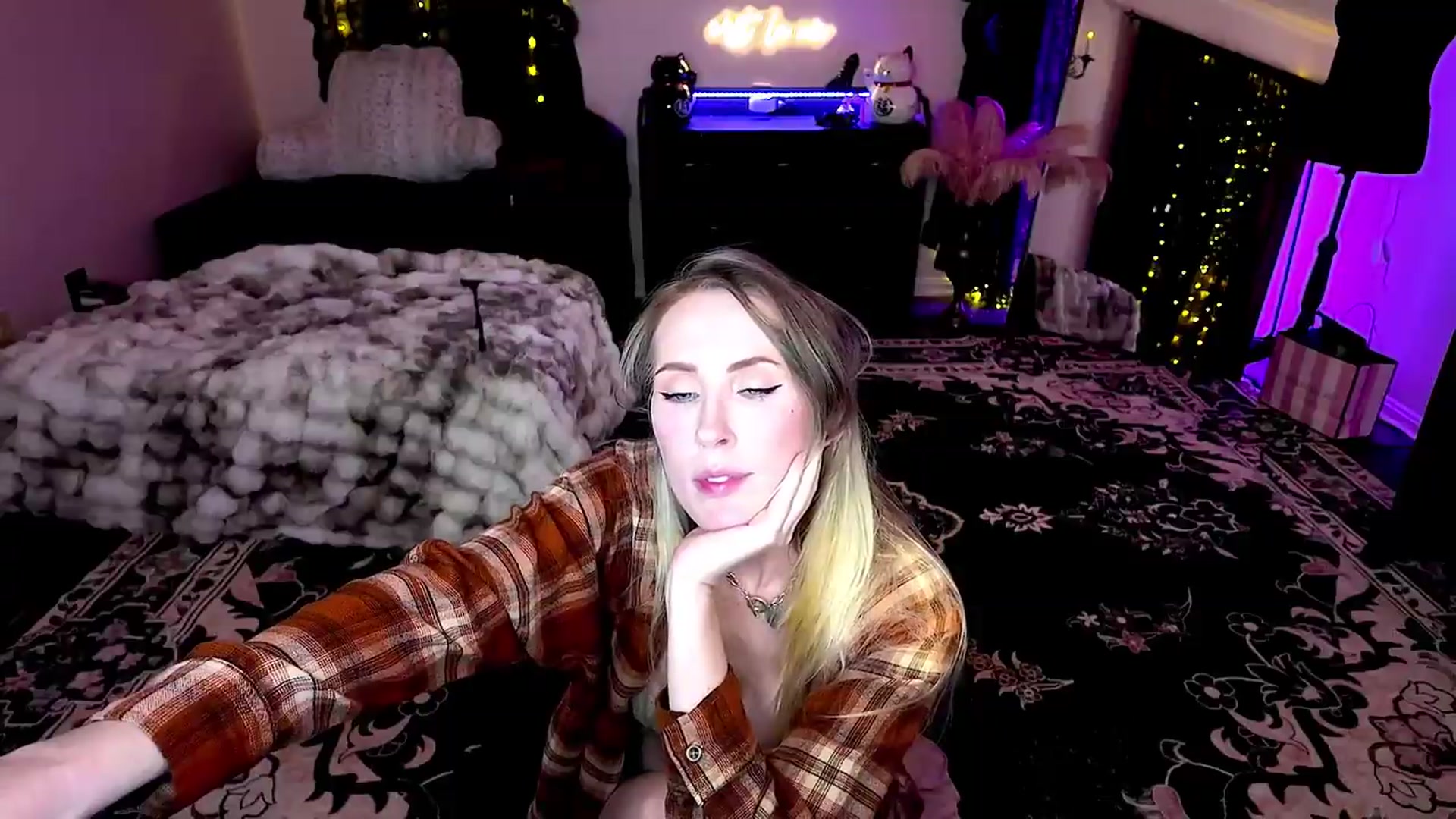Gallery image thumbnail from Troublesome's myfreecams stream on, 08/23/2026, 03:45 image 8 of 20