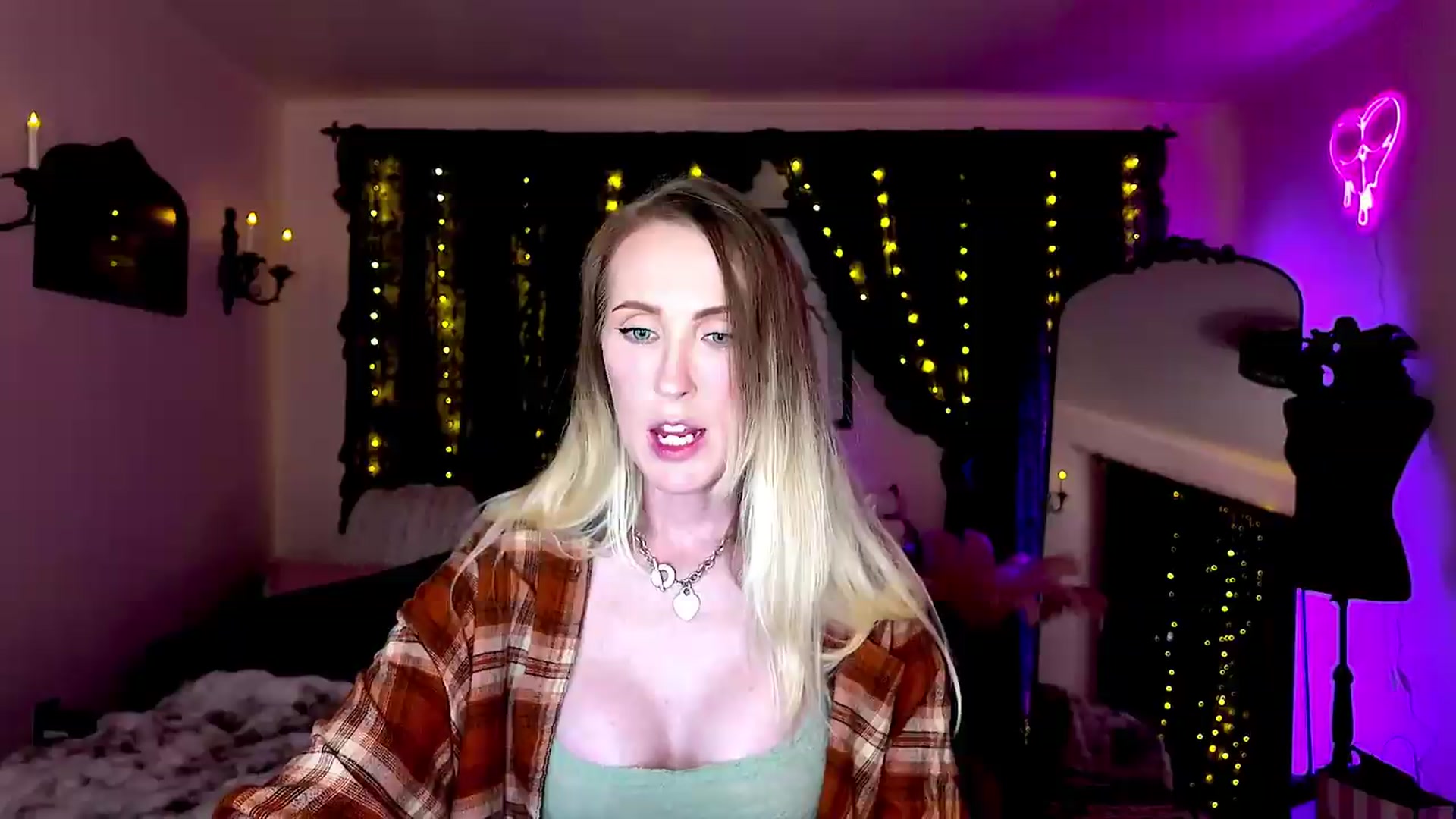 Gallery image thumbnail from Troublesome's myfreecams stream on, 08/23/2026, 03:45 image 1 of 20