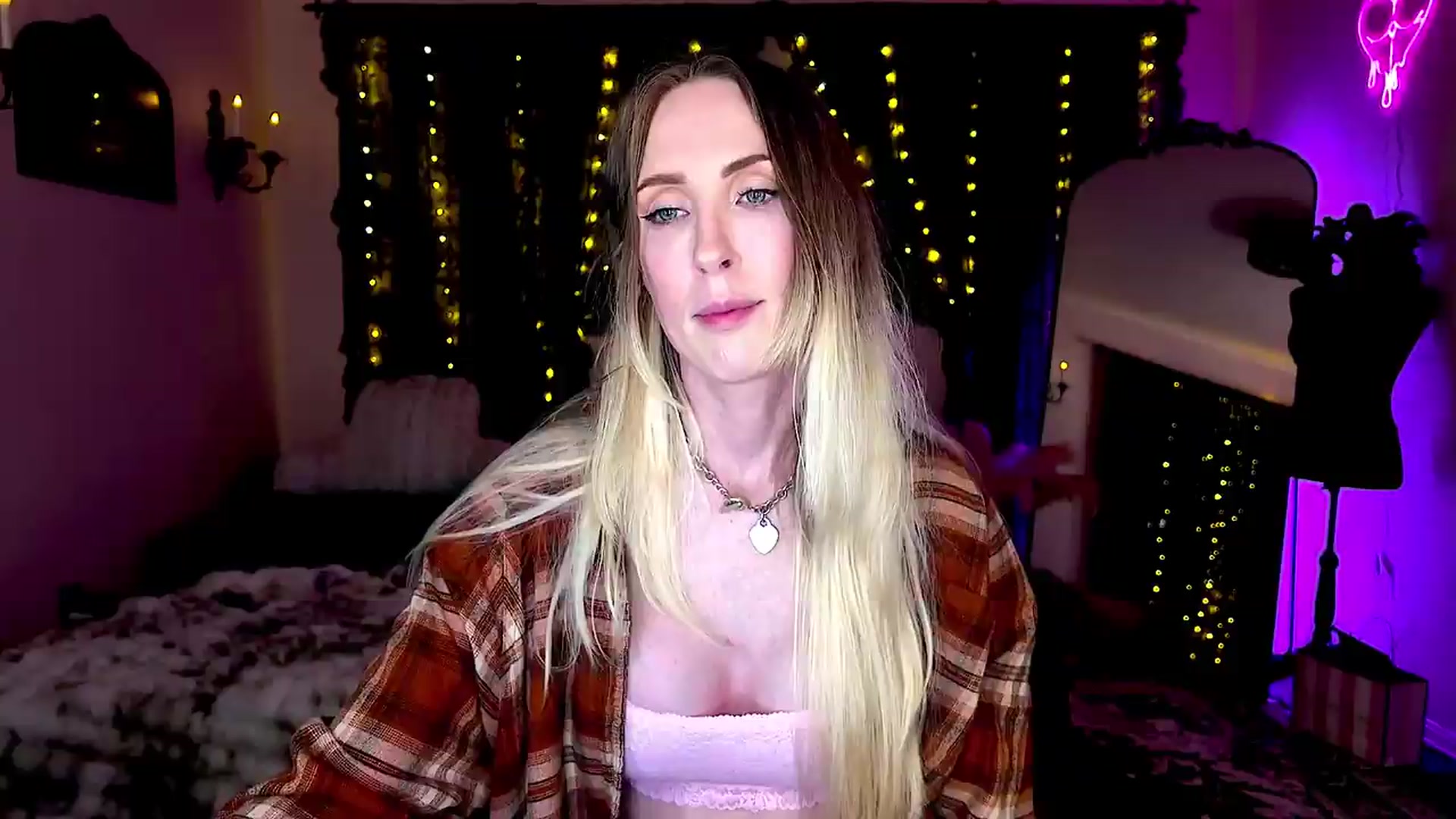 Gallery image thumbnail from Troublesome's myfreecams stream on, 08/23/2026, 05:03 image 13 of 20