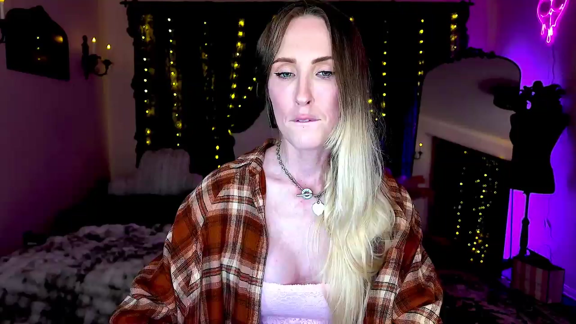 Gallery image thumbnail from Troublesome's myfreecams stream on, 08/23/2026, 05:03 image 20 of 20