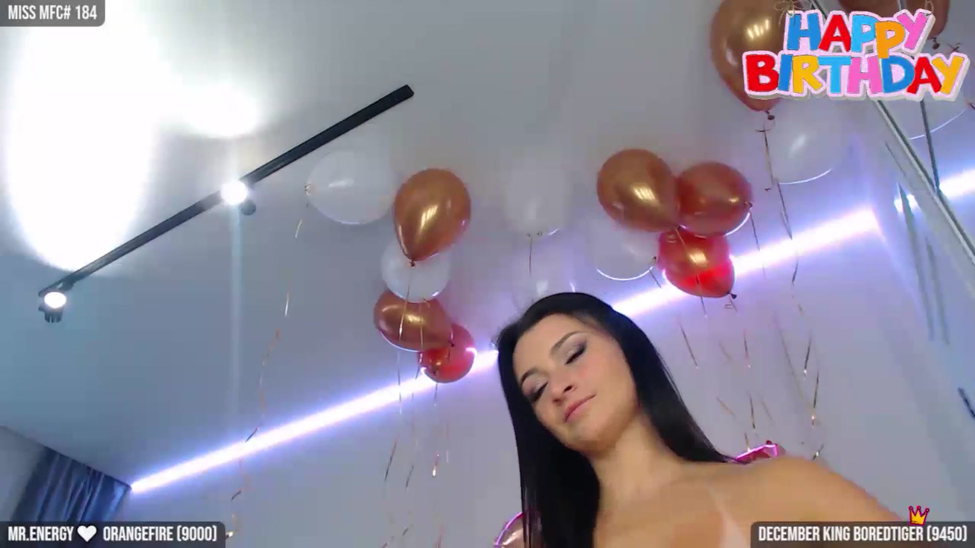 Gallery image thumbnail from TruEnergy's myfreecams stream on, 12/20/2023, 06:02 image 17 of 20