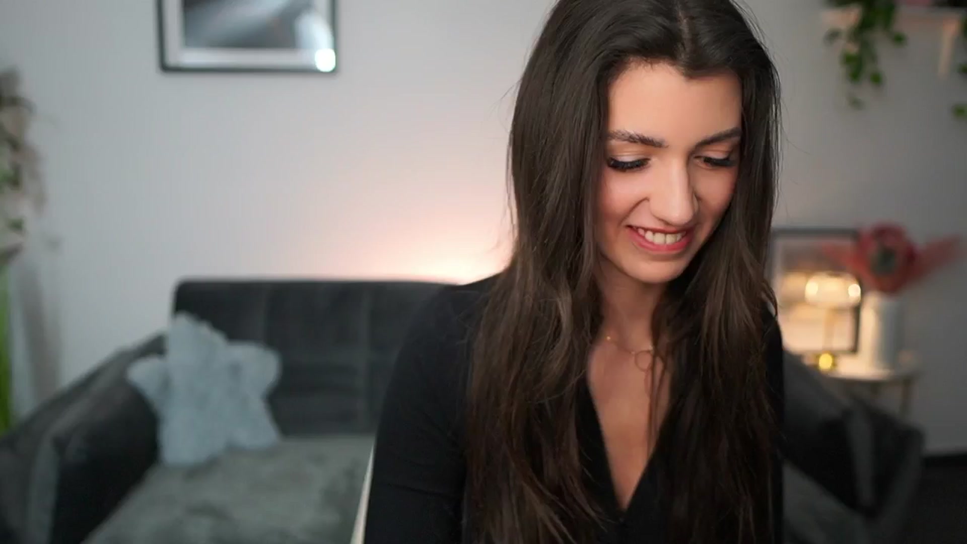 Gallery image thumbnail from Tru_Kait's myfreecams stream on, 10/17/2025, 16:34 image 17 of 20